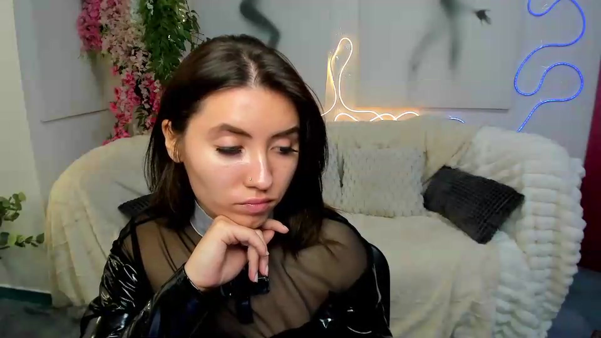 Gallery image thumbnail from MonicaLaRue's myfreecams stream on, 06/02/2026, 08:54 image 17 of 20