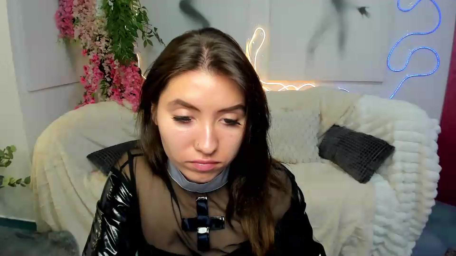 Gallery image thumbnail from MonicaLaRue's myfreecams stream on, 06/02/2026, 08:54 image 4 of 20