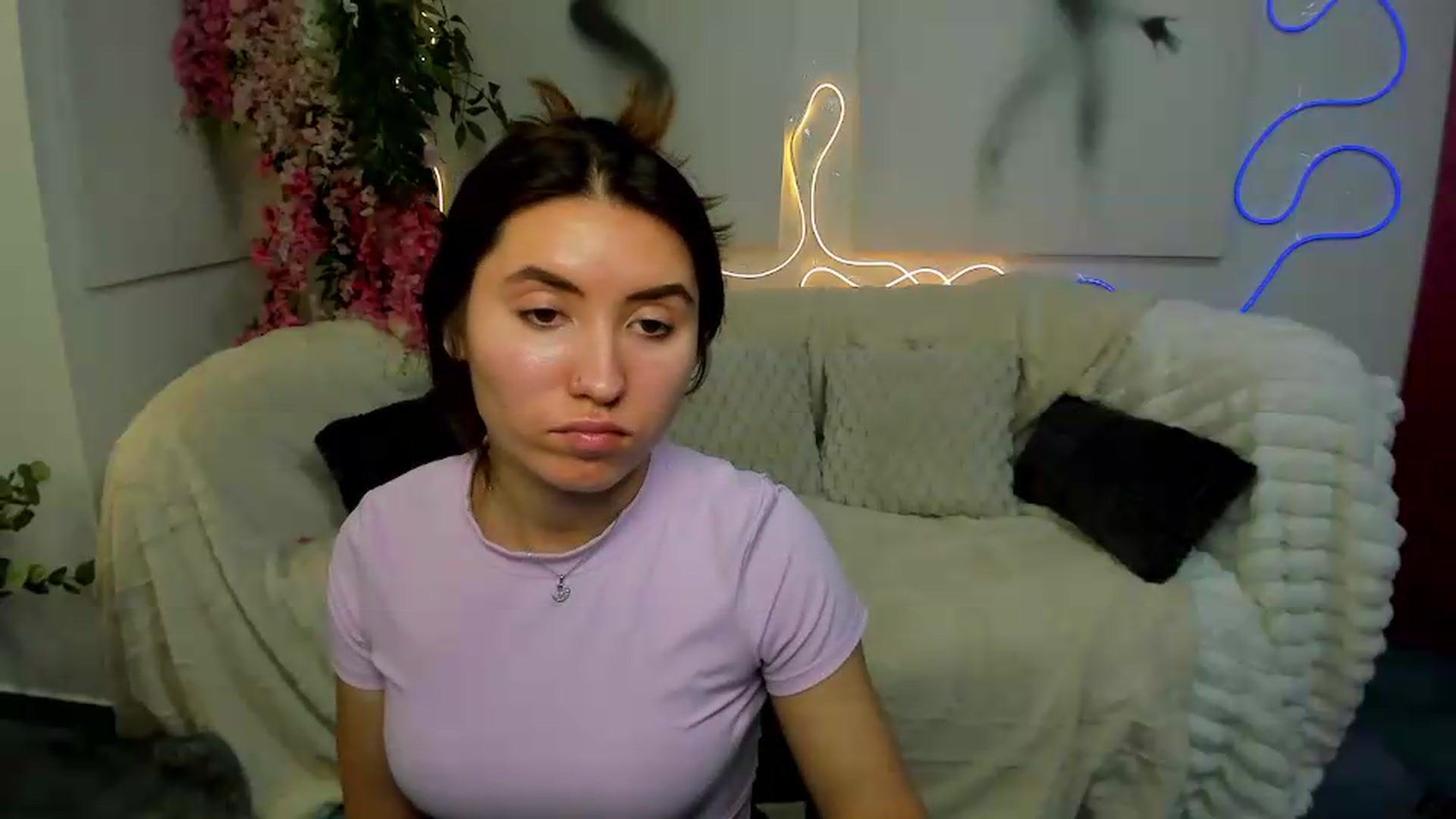 Gallery image thumbnail from MonicaLaRue's myfreecams stream on, 06/02/2026, 10:17 image 16 of 20