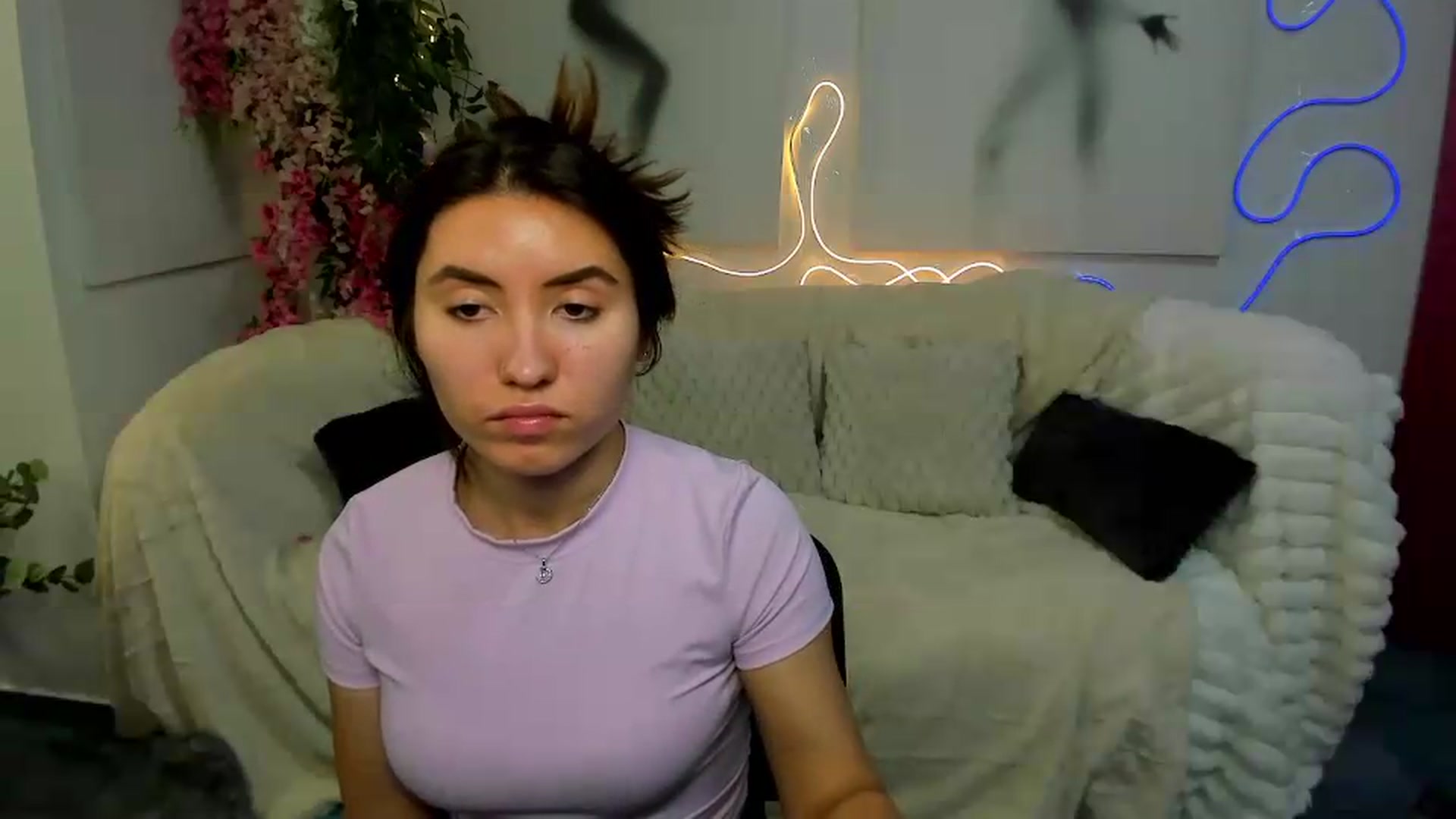 Gallery image thumbnail from MonicaLaRue's myfreecams stream on, 06/02/2026, 10:17 image 6 of 20