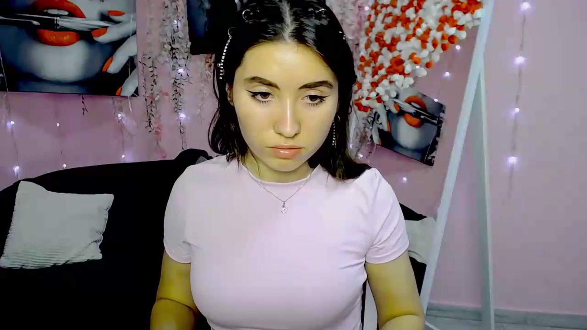 Gallery image thumbnail from MonicaLaRue's myfreecams stream on, 06/03/2026, 13:50 image 6 of 20