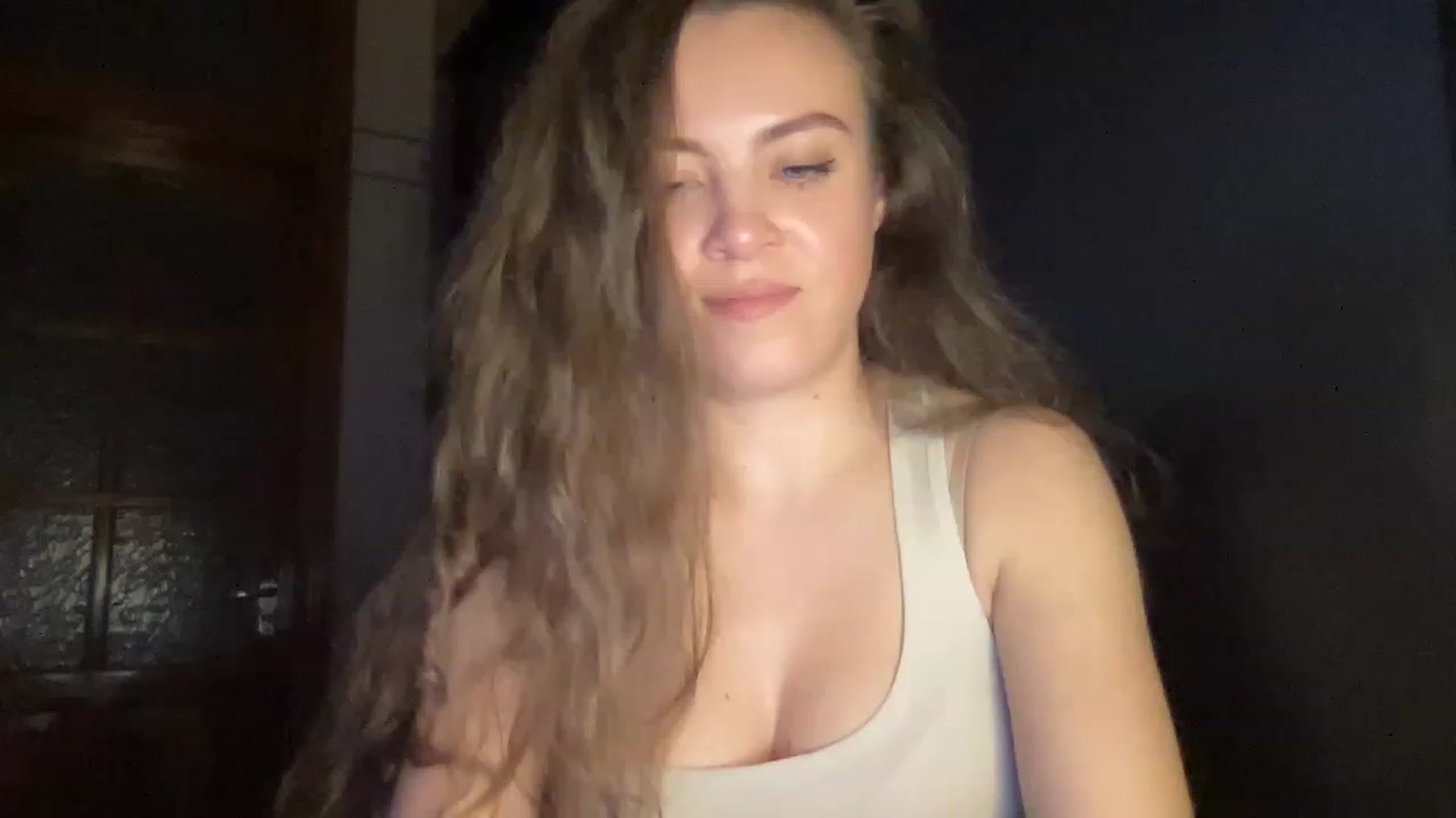 Gallery image thumbnail from MonicaLeCruze's myfreecams stream on, 05/30/2023, 17:52 image 3 of 20