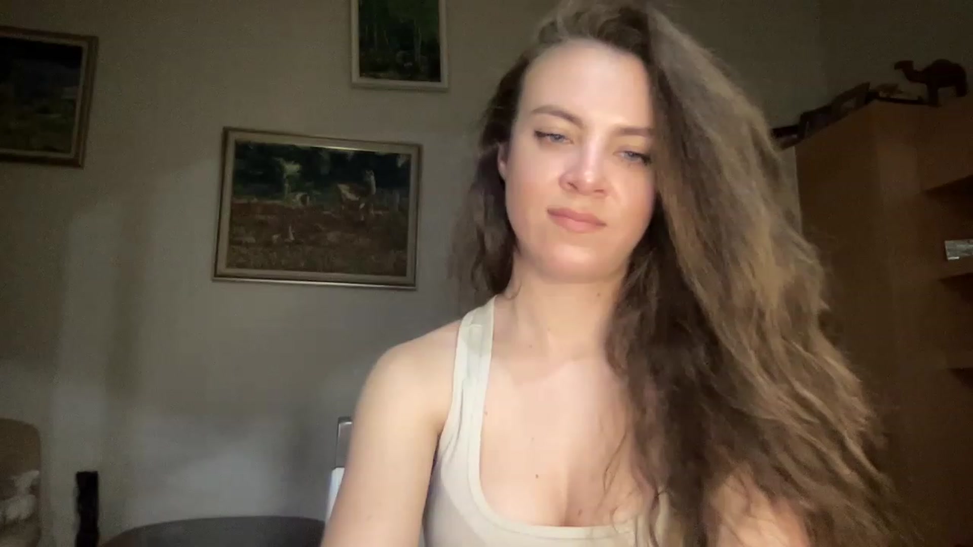 Gallery image thumbnail from MonicaLeCruze's myfreecams stream on, 05/30/2023, 19:38 image 16 of 20