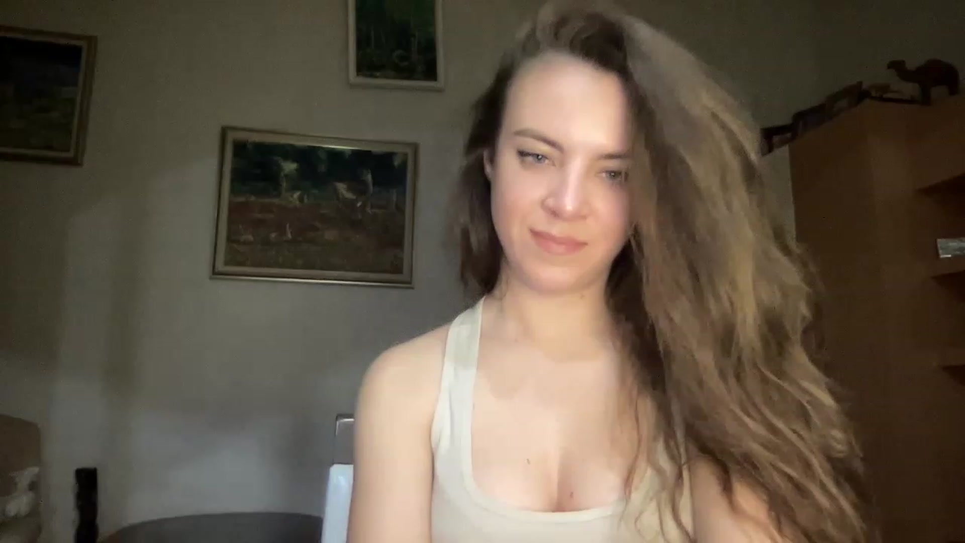 Gallery image thumbnail from MonicaLeCruze's myfreecams stream on, 05/30/2023, 19:38 image 8 of 20
