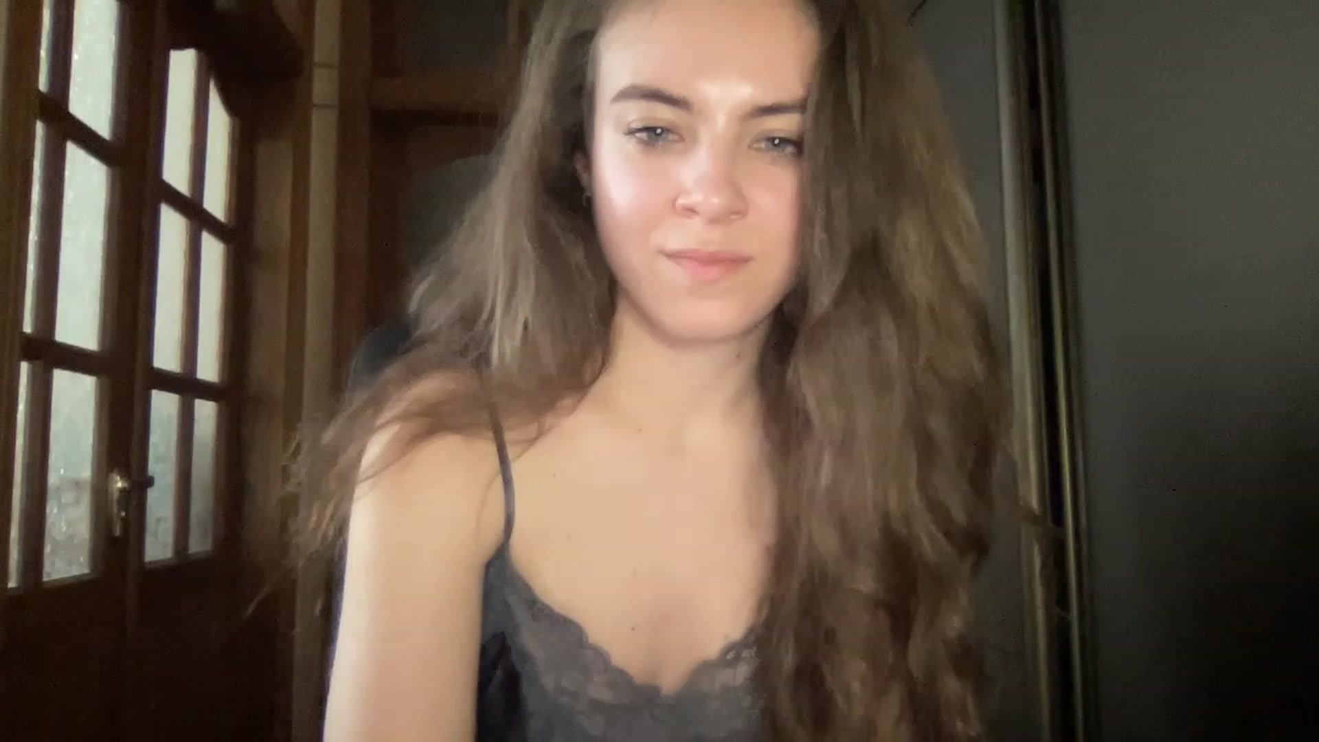 Gallery image thumbnail from MonicaLeCruze's myfreecams stream on, 06/15/2023, 15:29 image 17 of 20