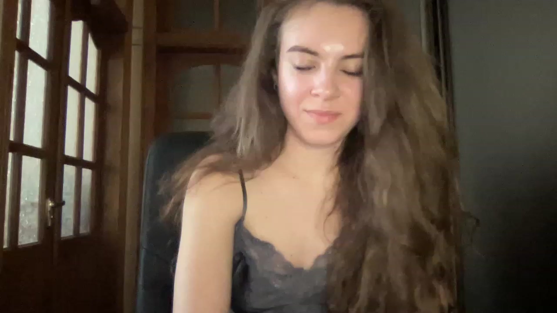 Gallery image thumbnail from MonicaLeCruze's myfreecams stream on, 06/15/2023, 15:29 image 12 of 20