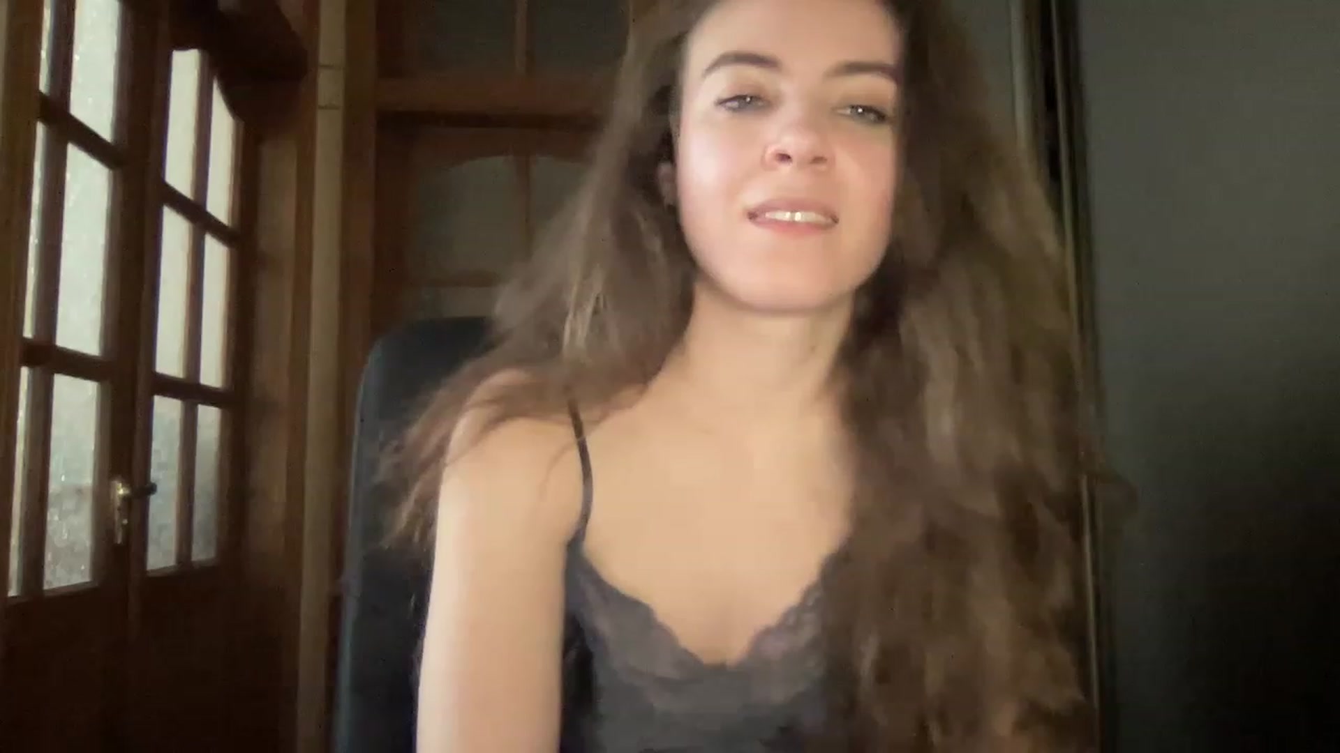 Gallery image thumbnail from MonicaLeCruze's myfreecams stream on, 06/15/2023, 15:29 image 16 of 20