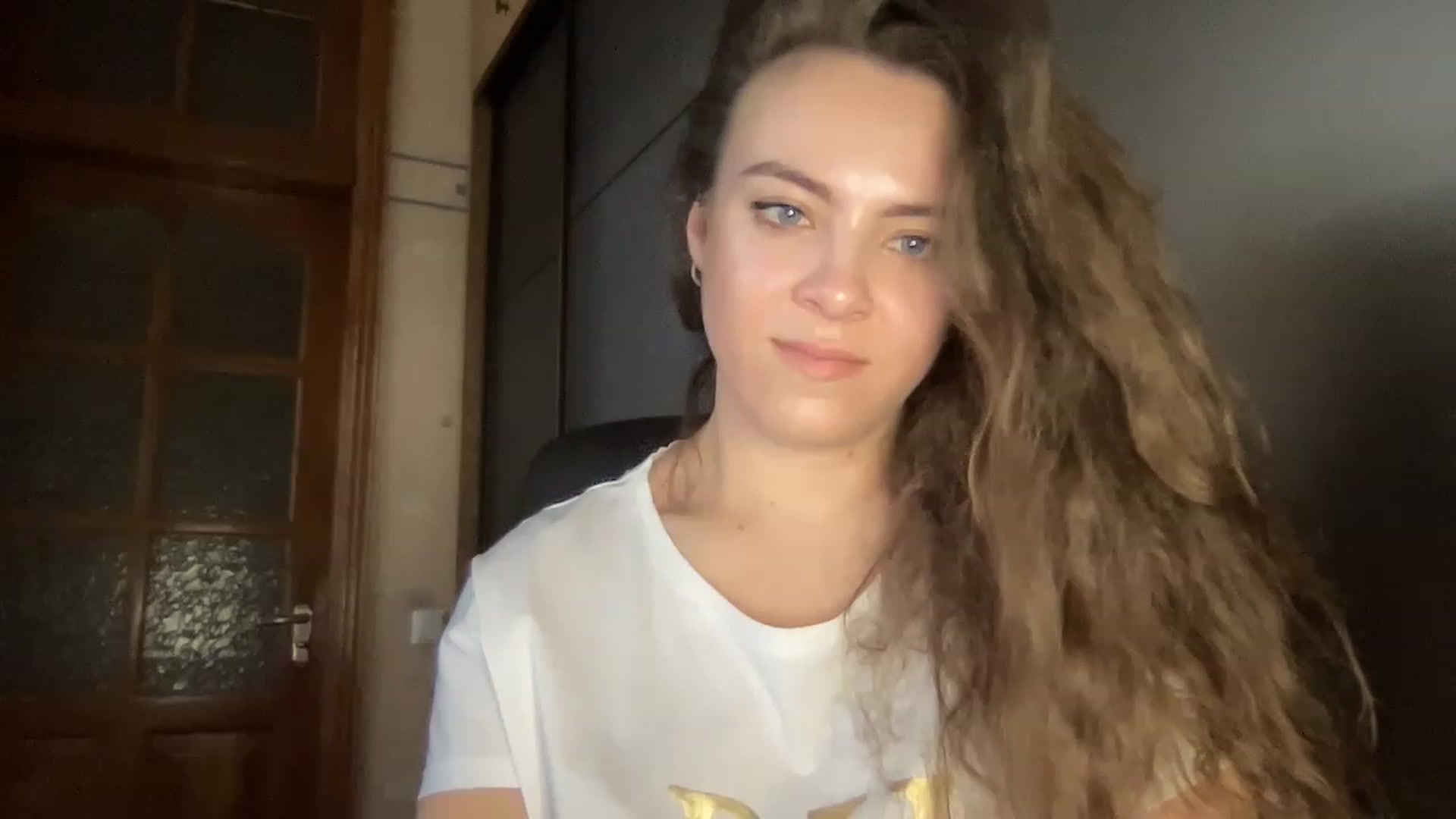 Gallery image thumbnail from MonicaLeCruze's myfreecams stream on, 06/16/2023, 09:37 image 18 of 20