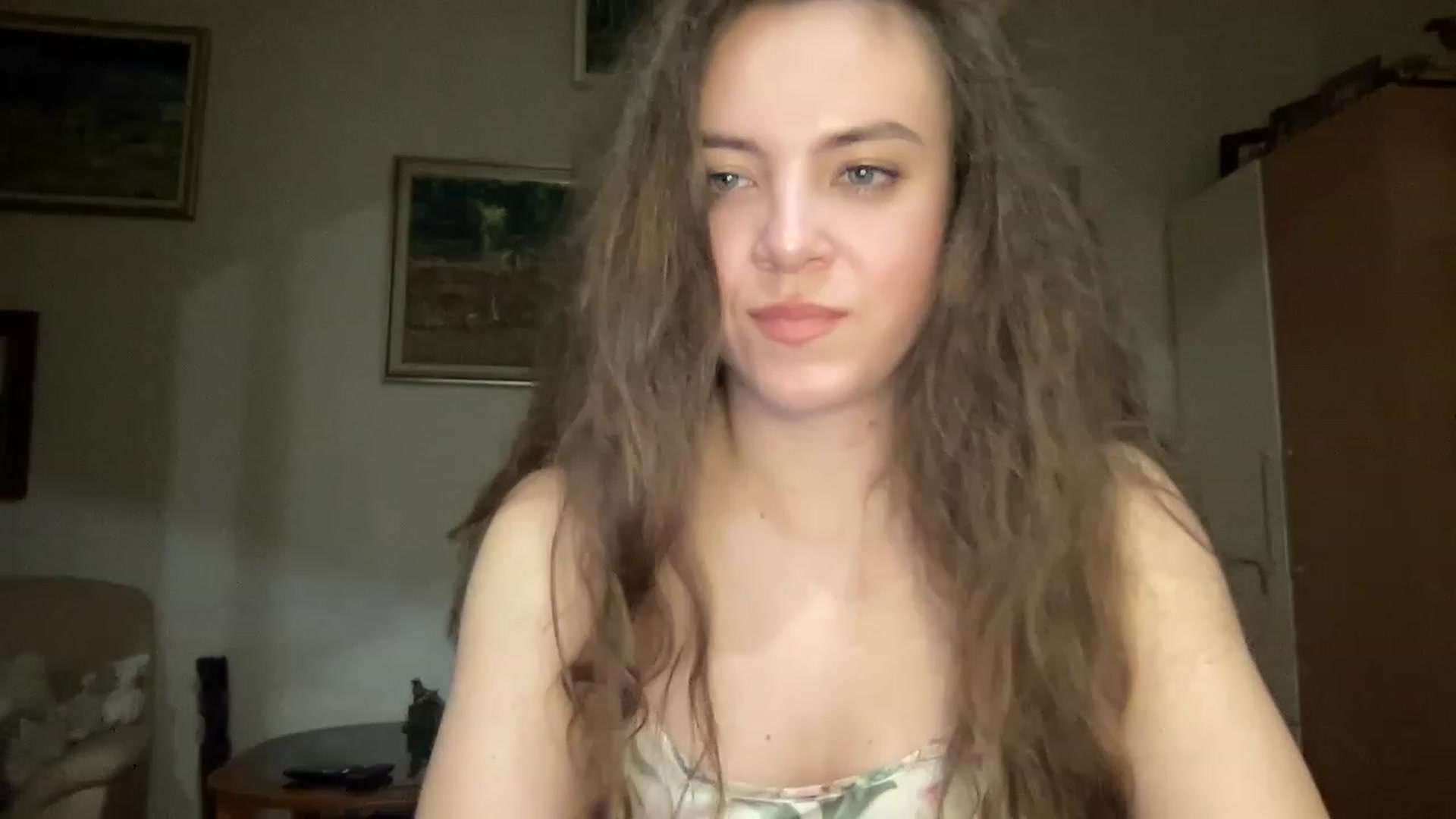 Gallery image thumbnail from MonicaLeCruze's myfreecams stream on, 06/20/2023, 19:49 image 13 of 20
