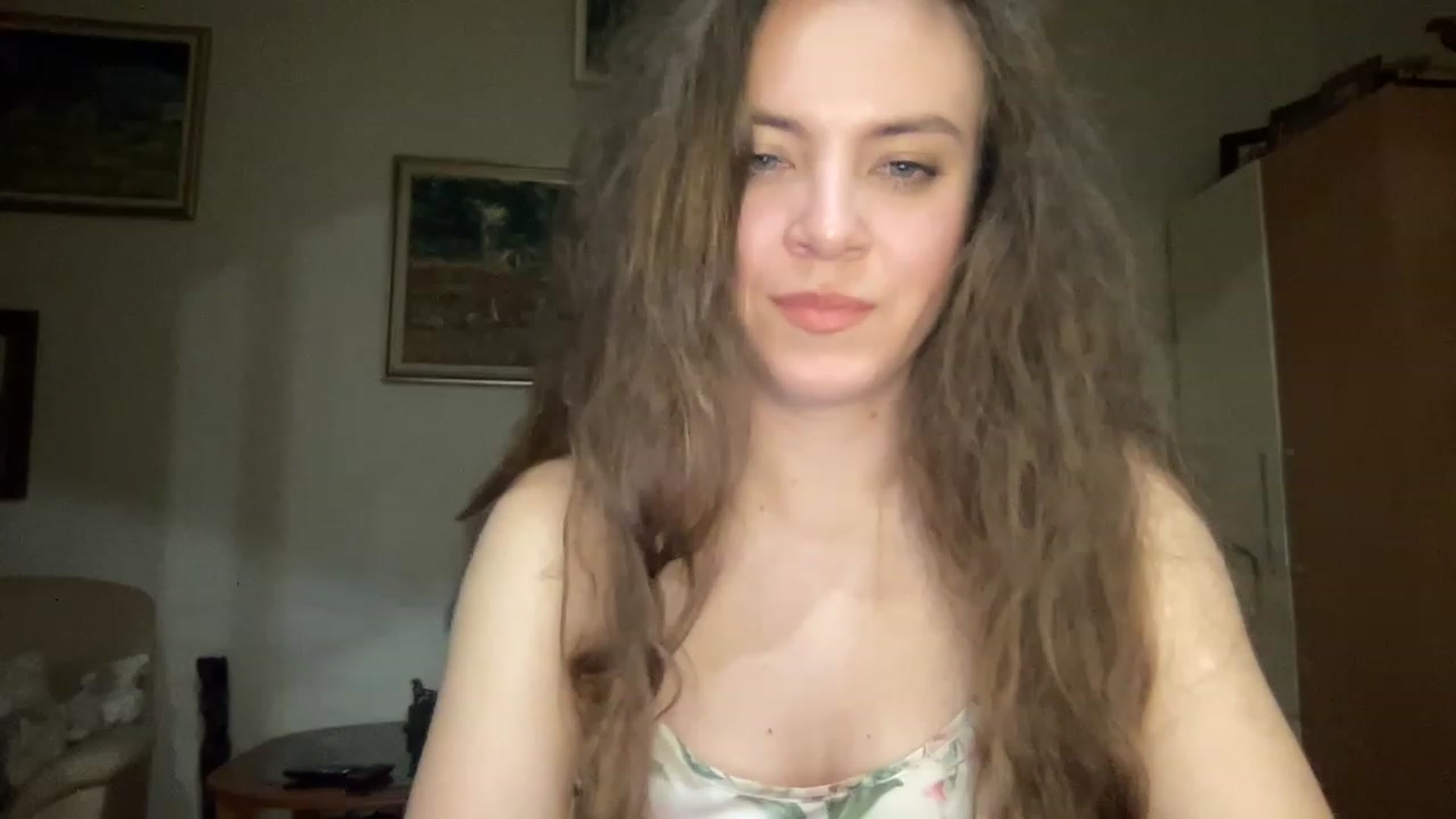 Gallery image thumbnail from MonicaLeCruze's myfreecams stream on, 06/20/2023, 19:49 image 4 of 20
