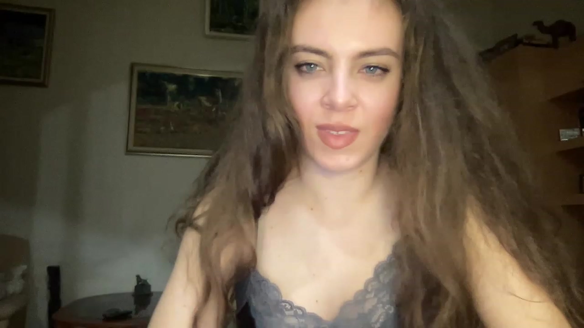 Gallery image thumbnail from MonicaLeCruze's myfreecams stream on, 06/21/2023, 20:03 image 14 of 20