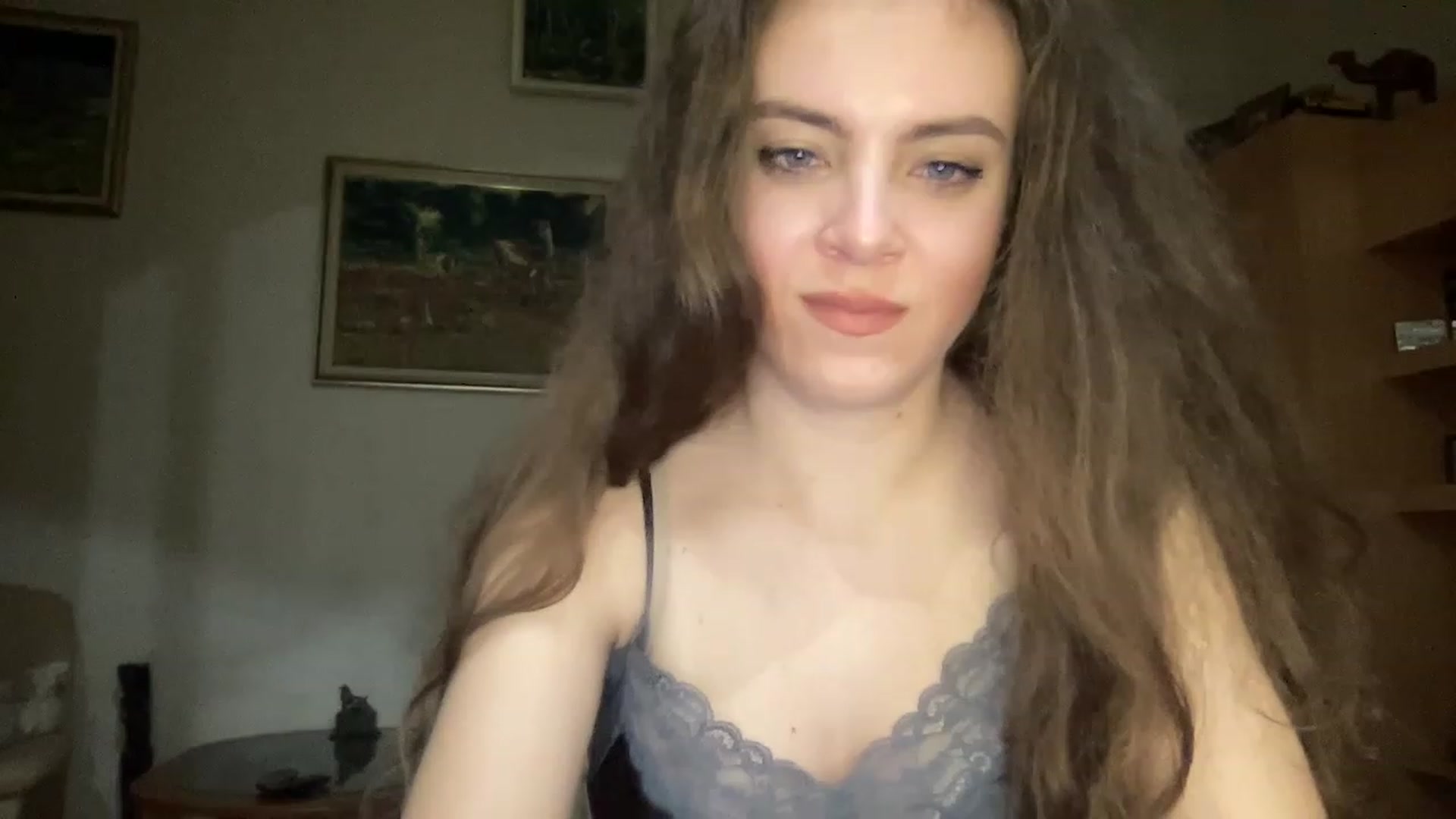 Gallery image thumbnail from MonicaLeCruze's myfreecams stream on, 06/21/2023, 20:03 image 4 of 20