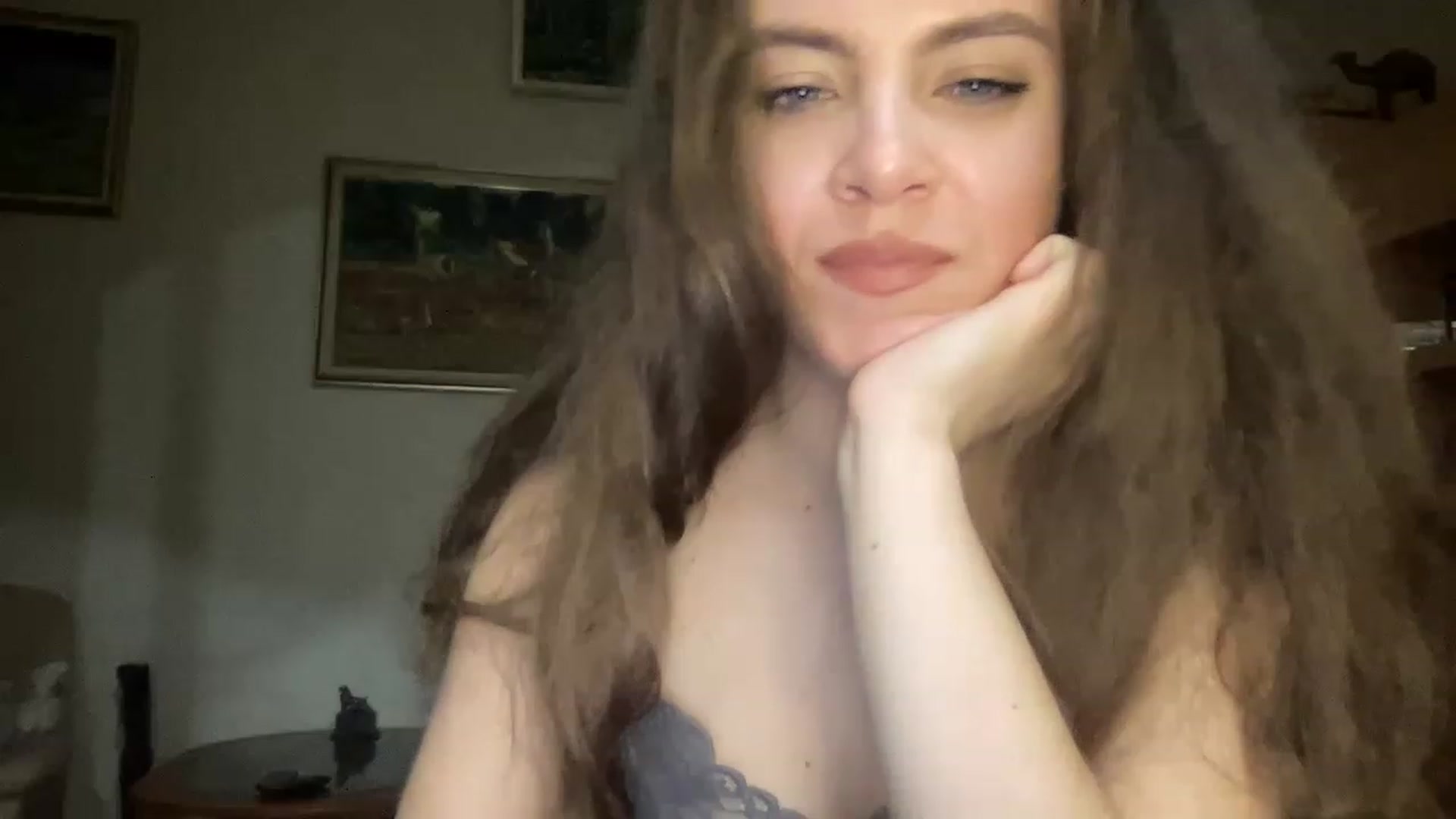 Gallery image thumbnail from MonicaLeCruze's myfreecams stream on, 06/21/2023, 20:03 image 19 of 20