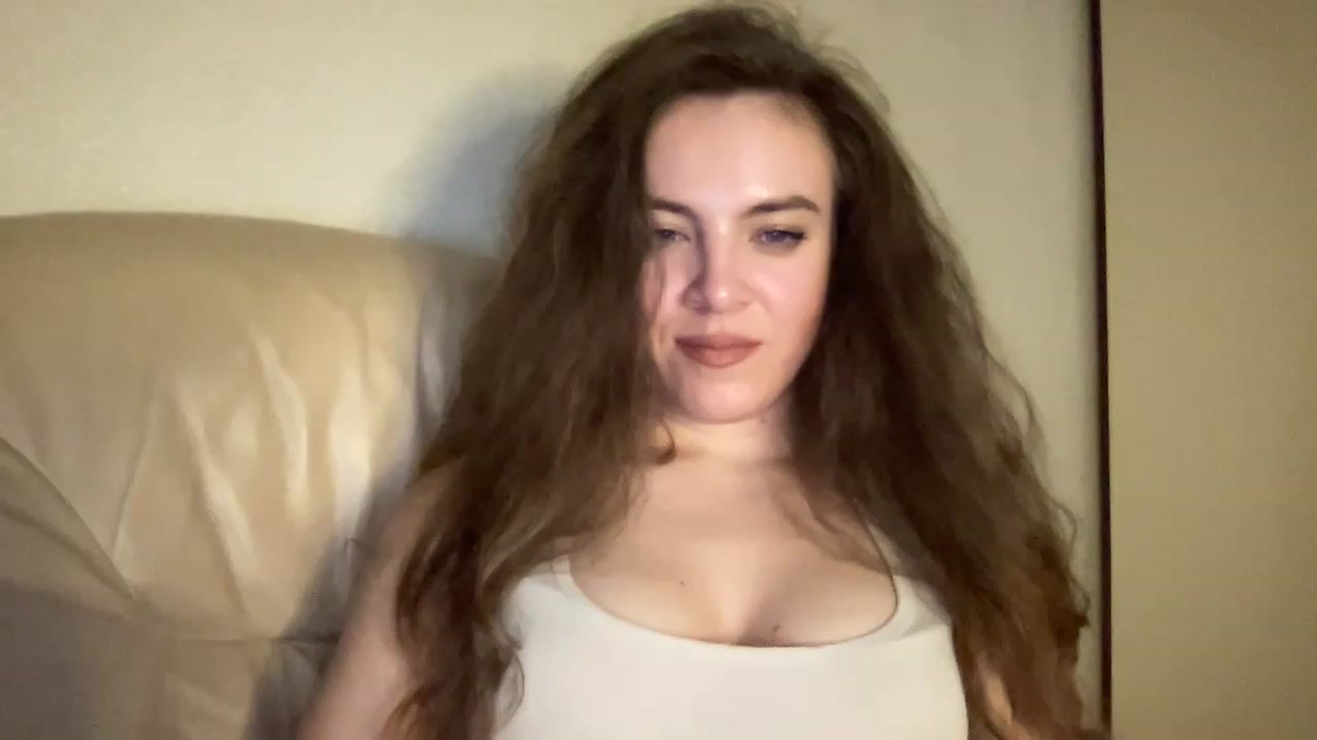 Gallery image thumbnail from MonicaLeCruze's myfreecams stream on, 06/22/2023, 20:45 image 3 of 20