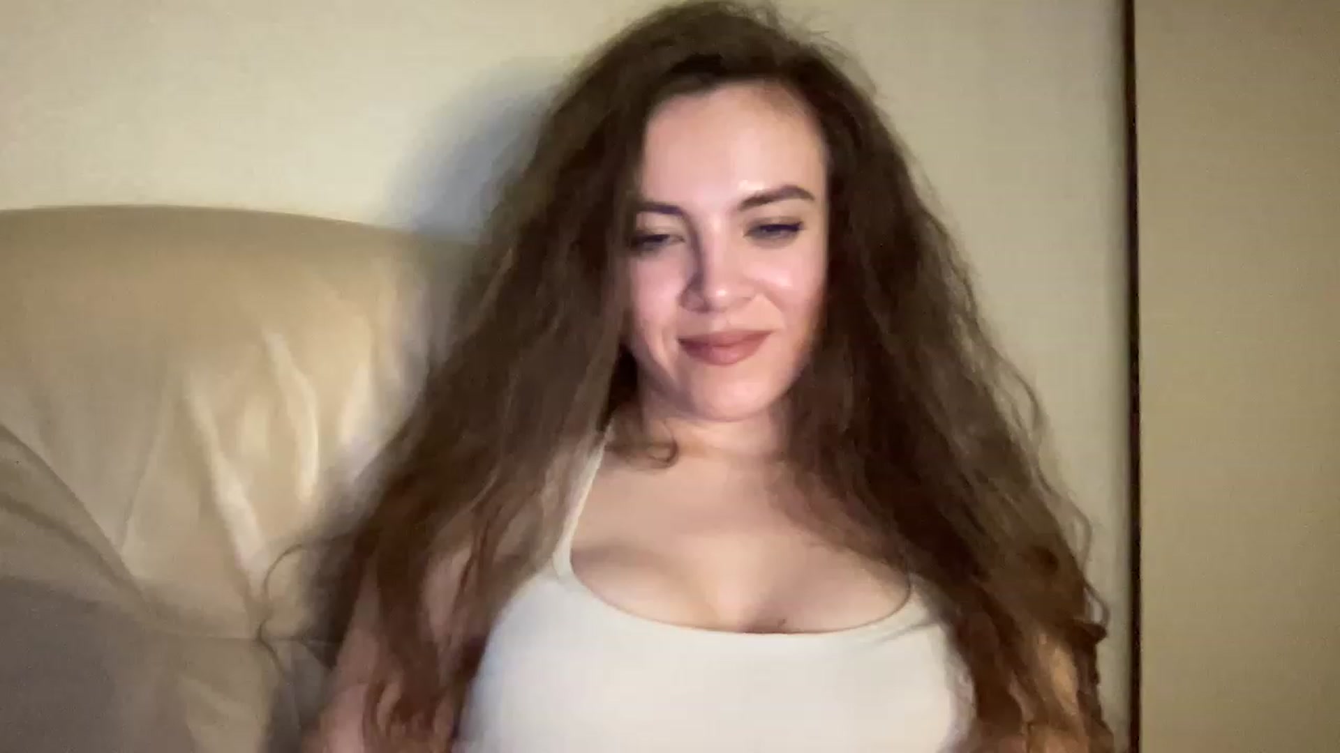 Gallery image thumbnail from MonicaLeCruze's myfreecams stream on, 06/22/2023, 20:45 image 20 of 20