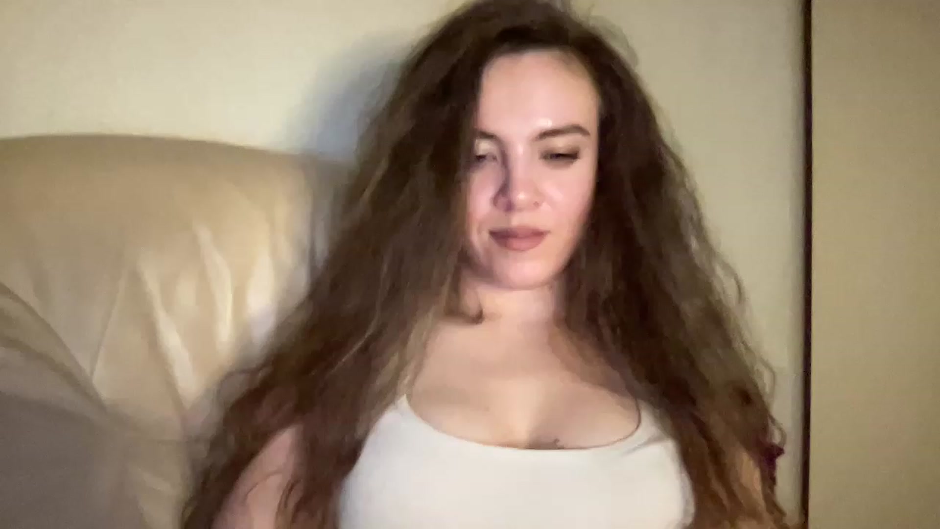 Gallery image thumbnail from MonicaLeCruze's myfreecams stream on, 06/22/2023, 20:45 image 16 of 20