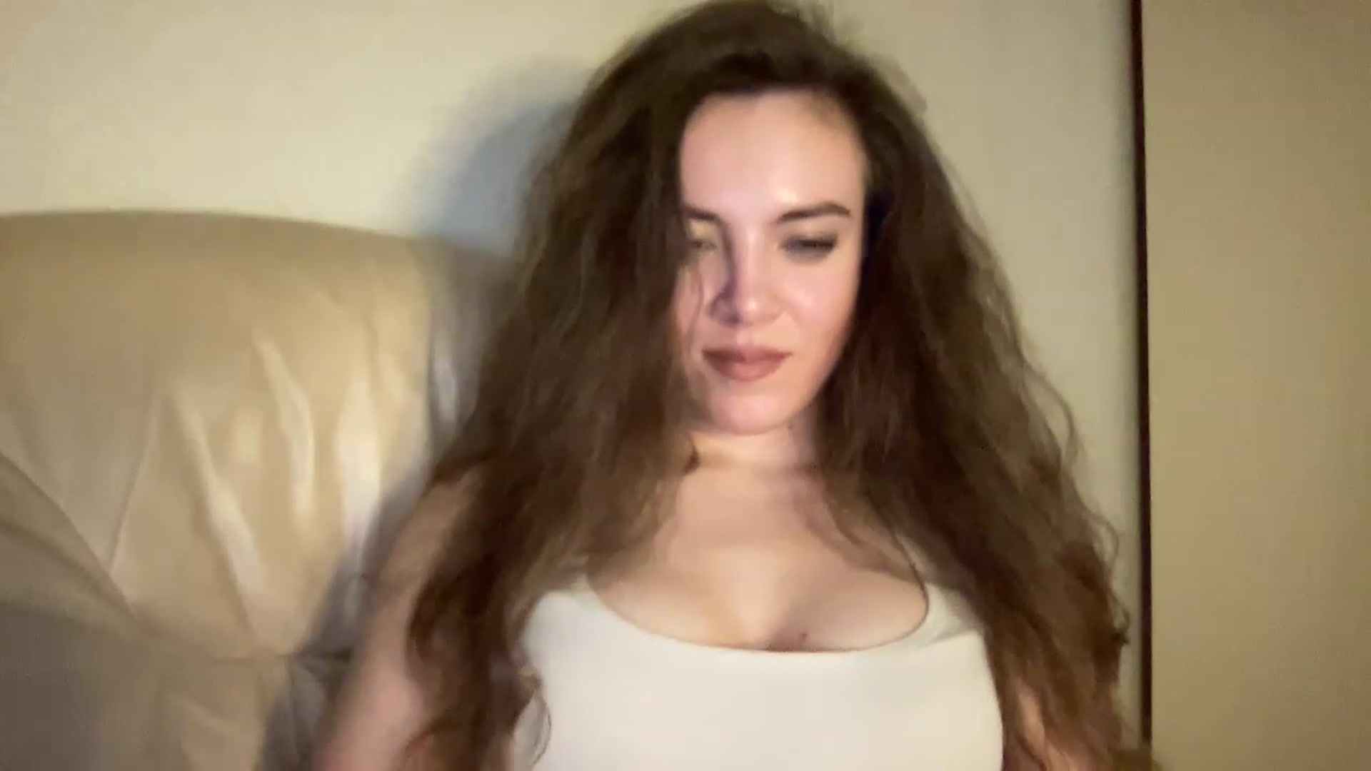 Gallery image thumbnail from MonicaLeCruze's myfreecams stream on, 06/22/2023, 20:45 image 5 of 20