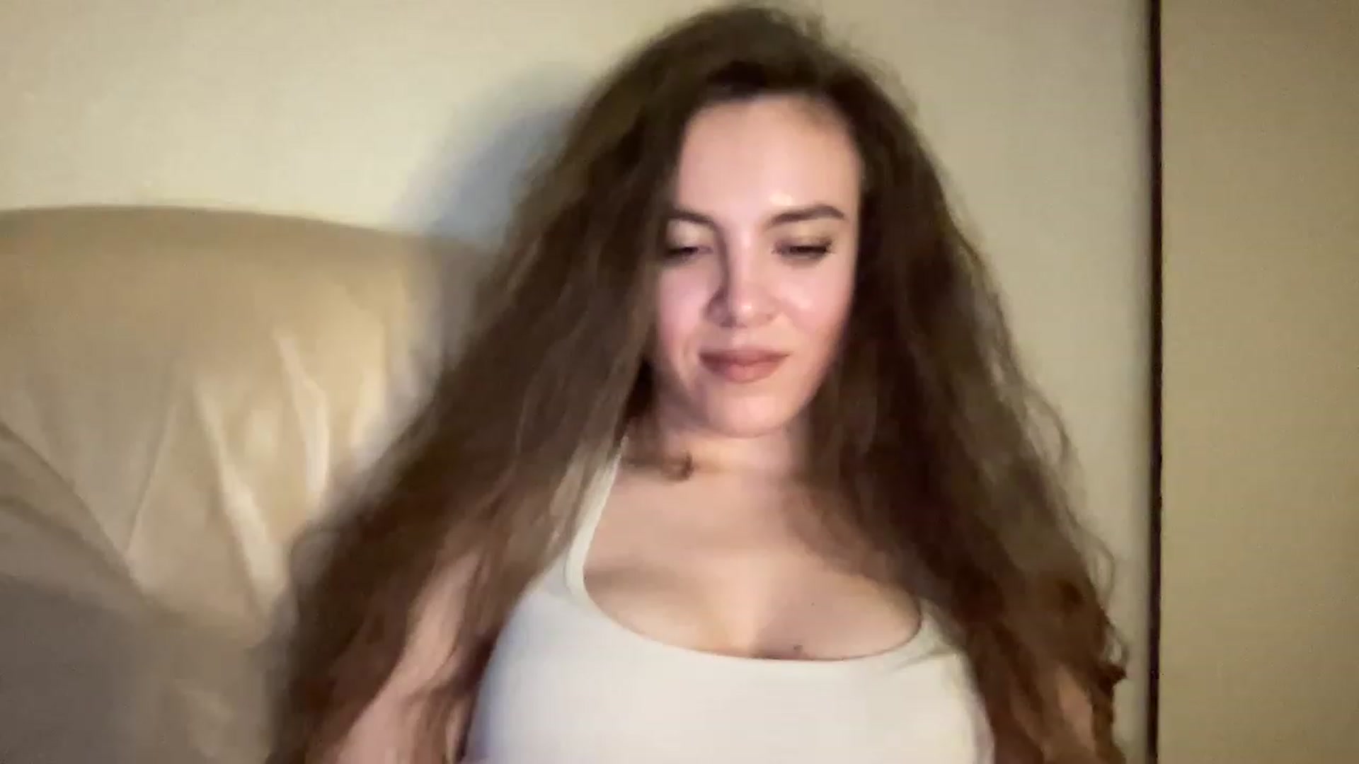 Gallery image thumbnail from MonicaLeCruze's myfreecams stream on, 06/22/2023, 20:45 image 17 of 20