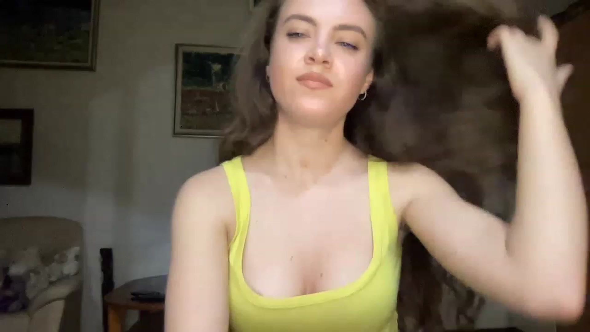 Gallery image thumbnail from MonicaLeCruze's myfreecams stream on, 06/26/2023, 19:41 image 19 of 20