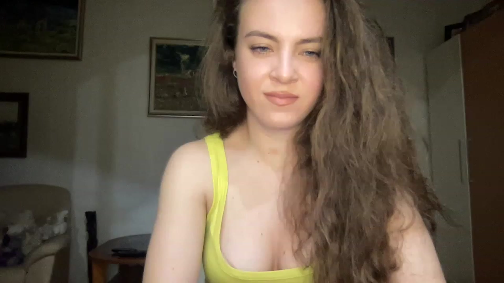 Gallery image thumbnail from MonicaLeCruze's myfreecams stream on, 06/26/2023, 19:41 image 11 of 20