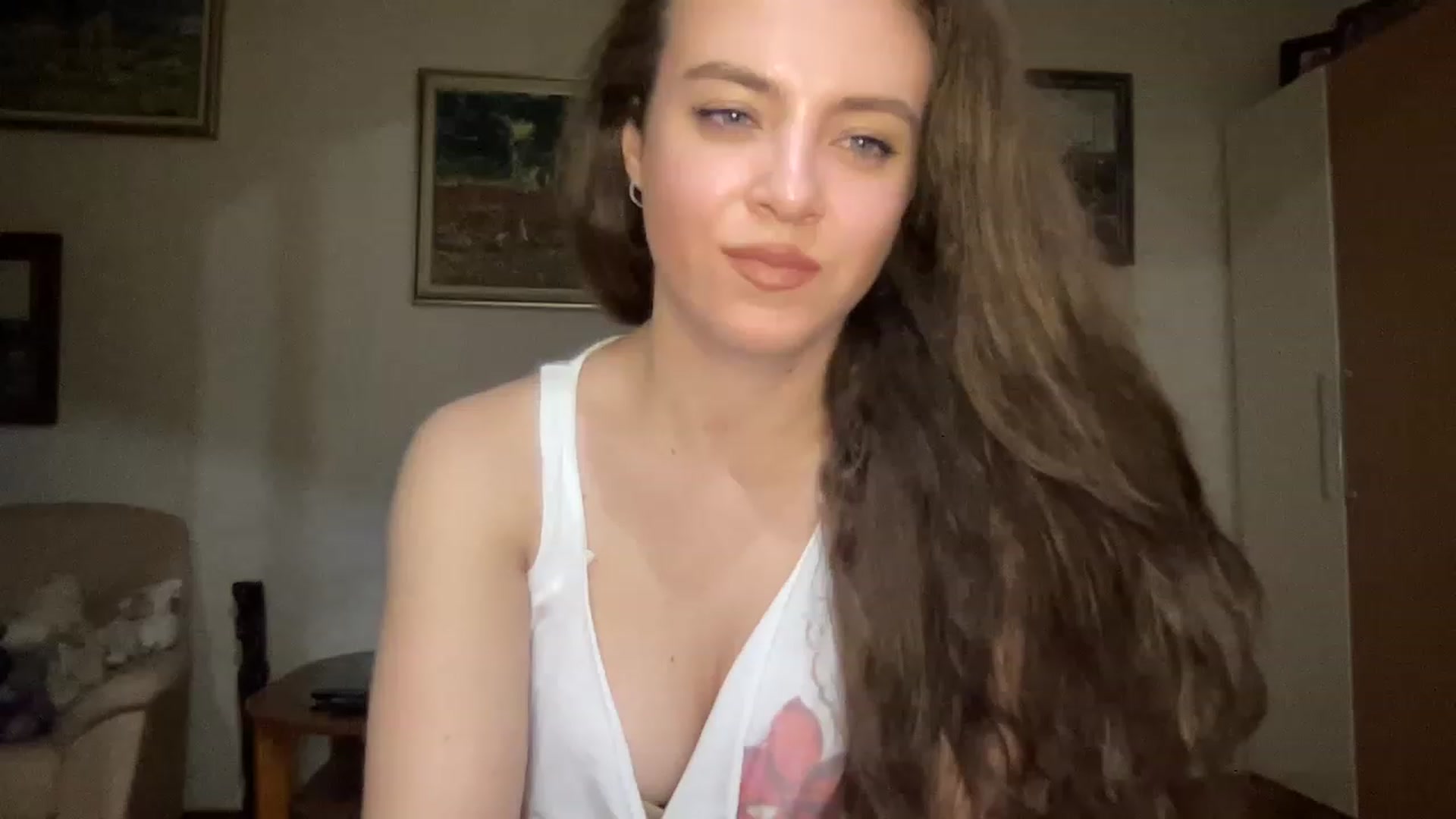 Gallery image thumbnail from MonicaLeCruze's myfreecams stream on, 06/27/2023, 19:49 image 12 of 20