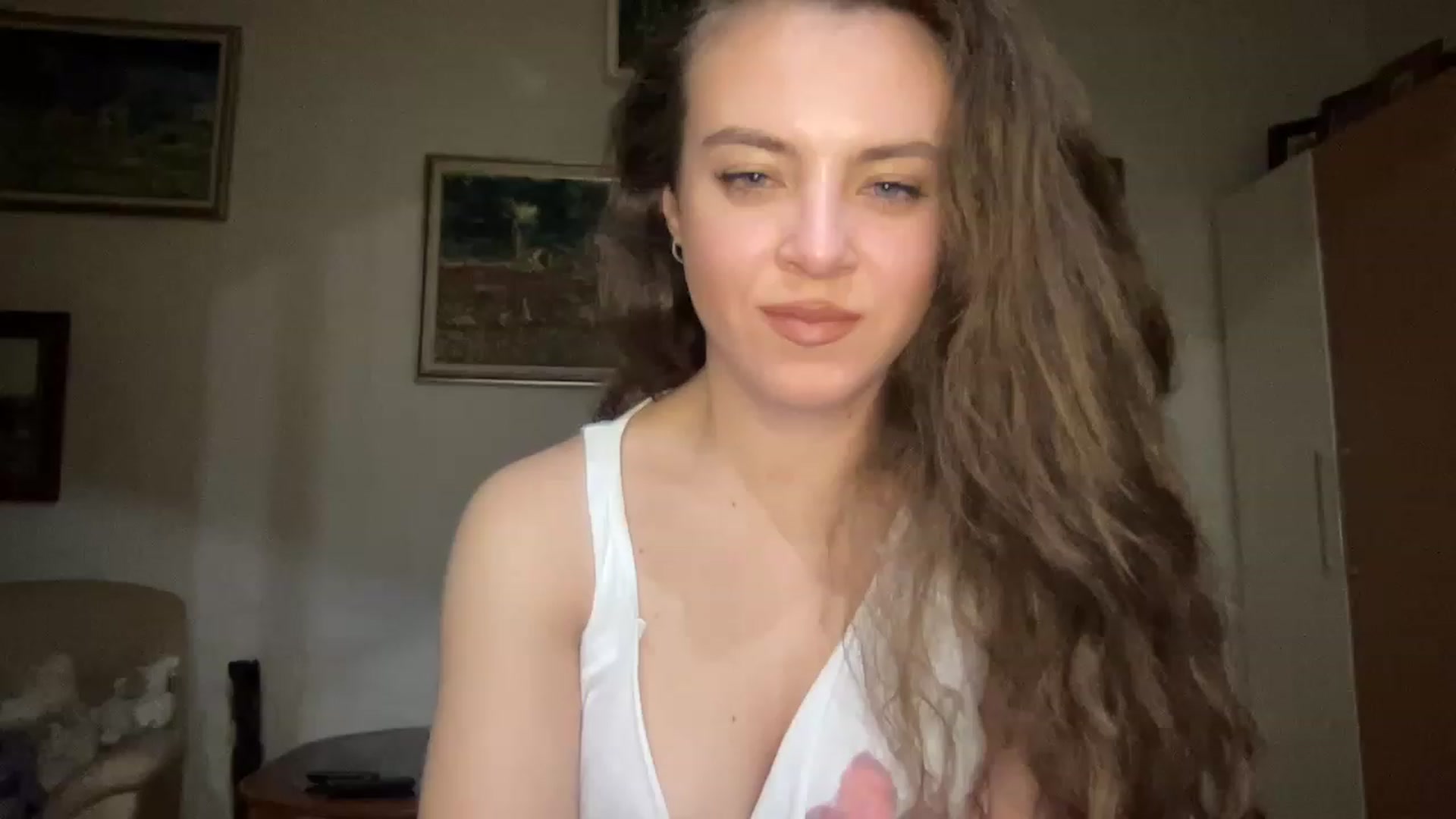 Gallery image thumbnail from MonicaLeCruze's myfreecams stream on, 06/27/2023, 19:49 image 2 of 20