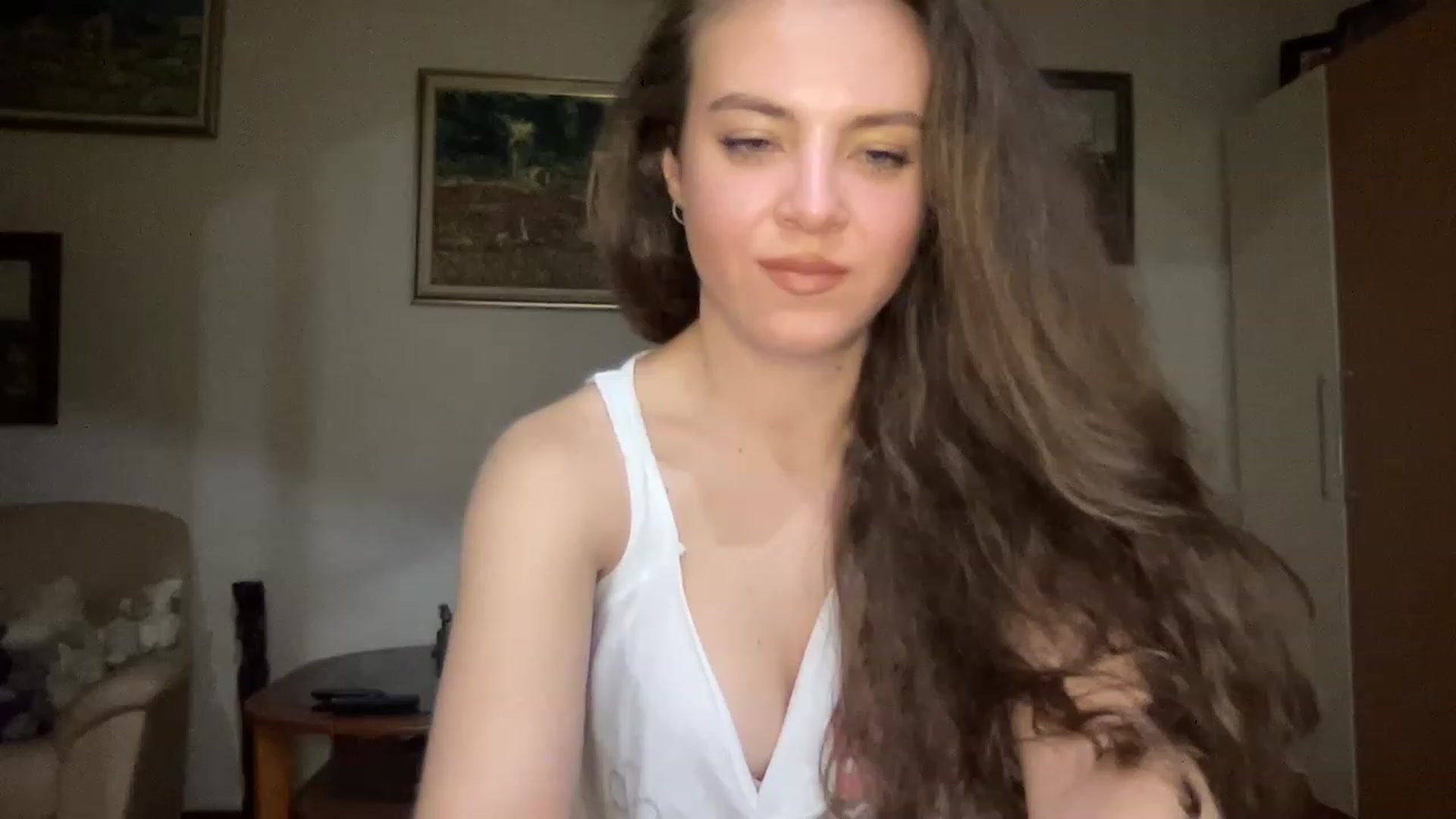 Gallery image thumbnail from MonicaLeCruze's myfreecams stream on, 06/27/2023, 19:49 image 14 of 20