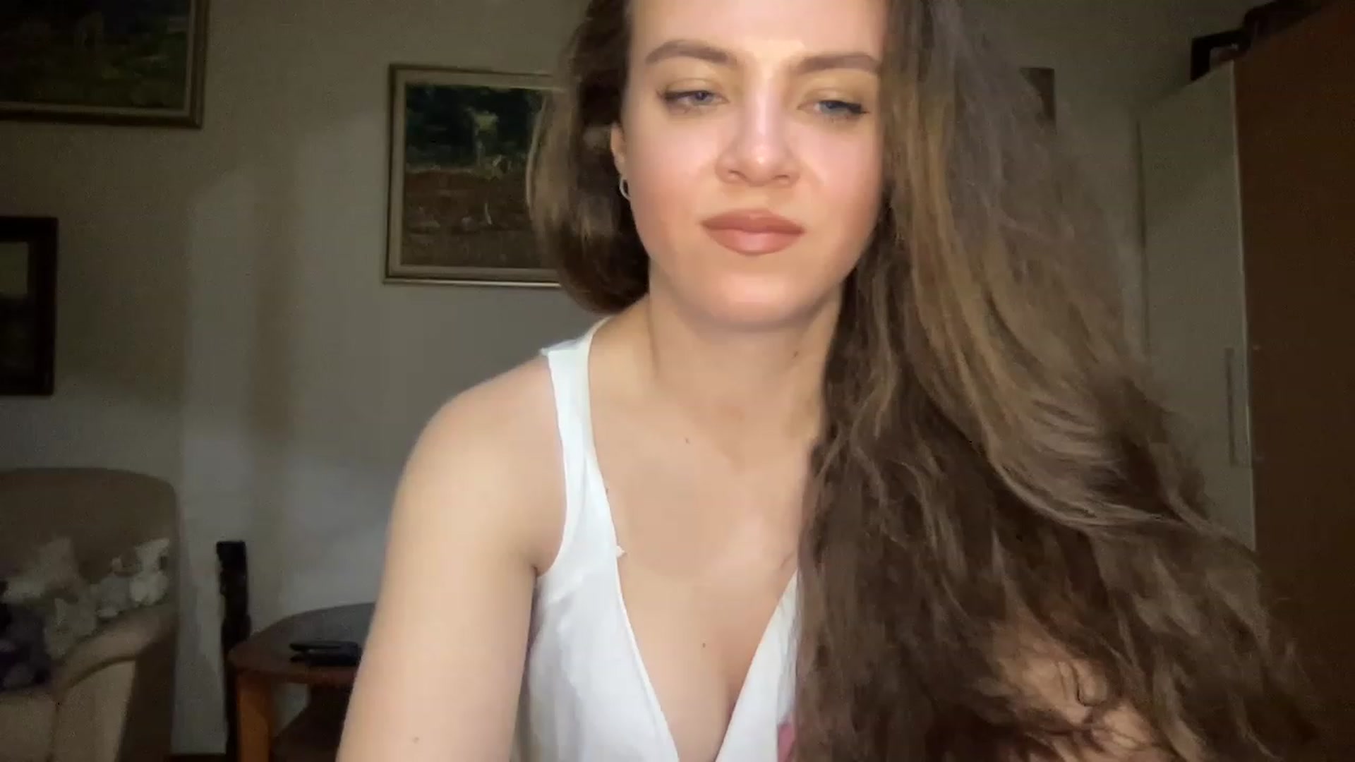 Gallery image thumbnail from MonicaLeCruze's myfreecams stream on, 06/27/2023, 19:49 image 15 of 20