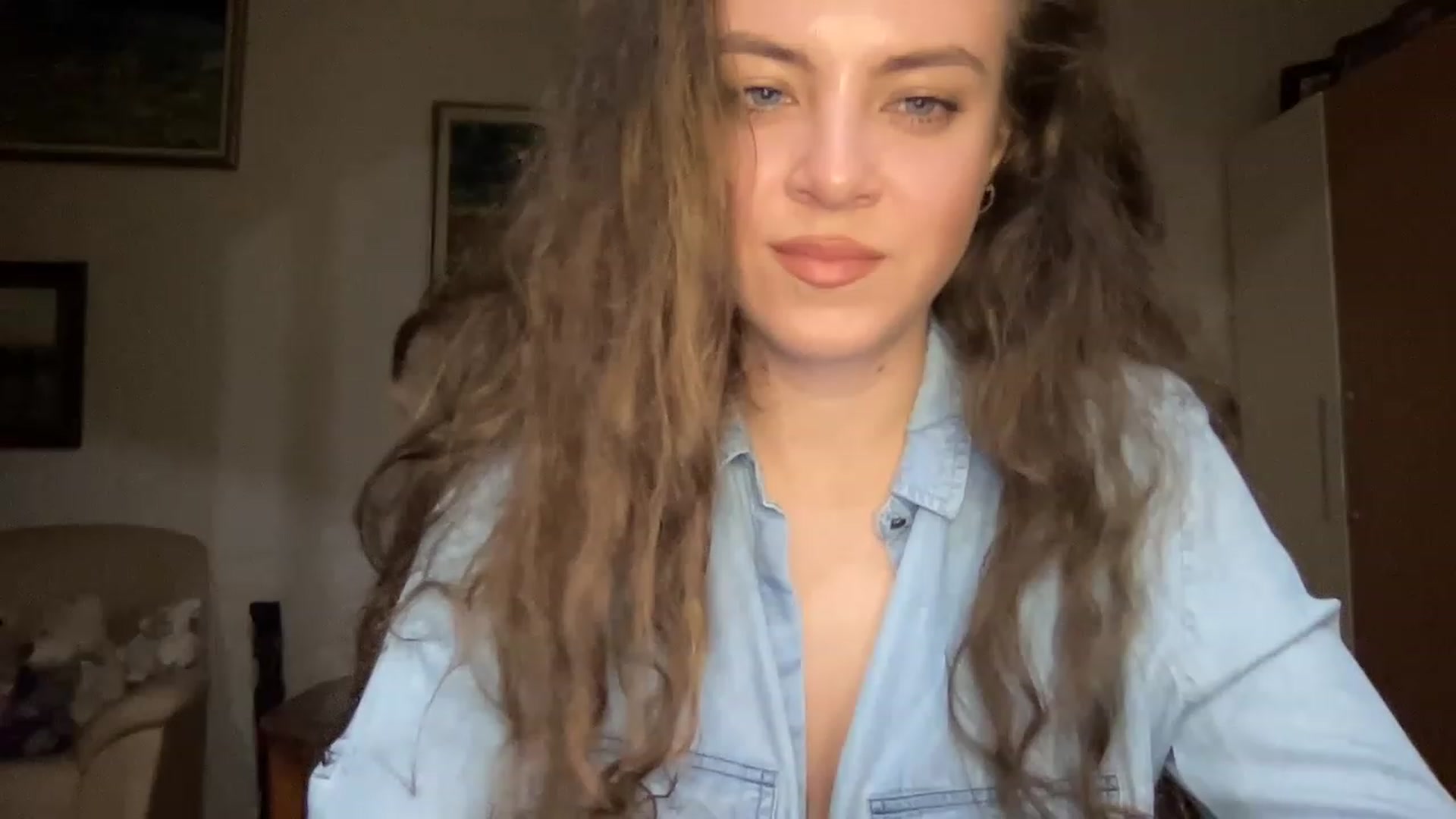 Gallery image thumbnail from MonicaLeCruze's myfreecams stream on, 06/29/2023, 19:57 image 11 of 20