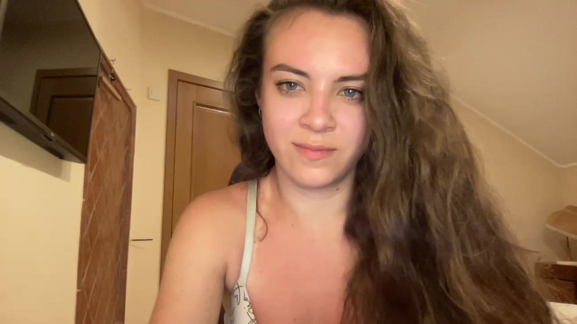 Gallery image thumbnail from MonicaLeCruze's myfreecams stream on, 07/04/2023, 20:16 image 9 of 20