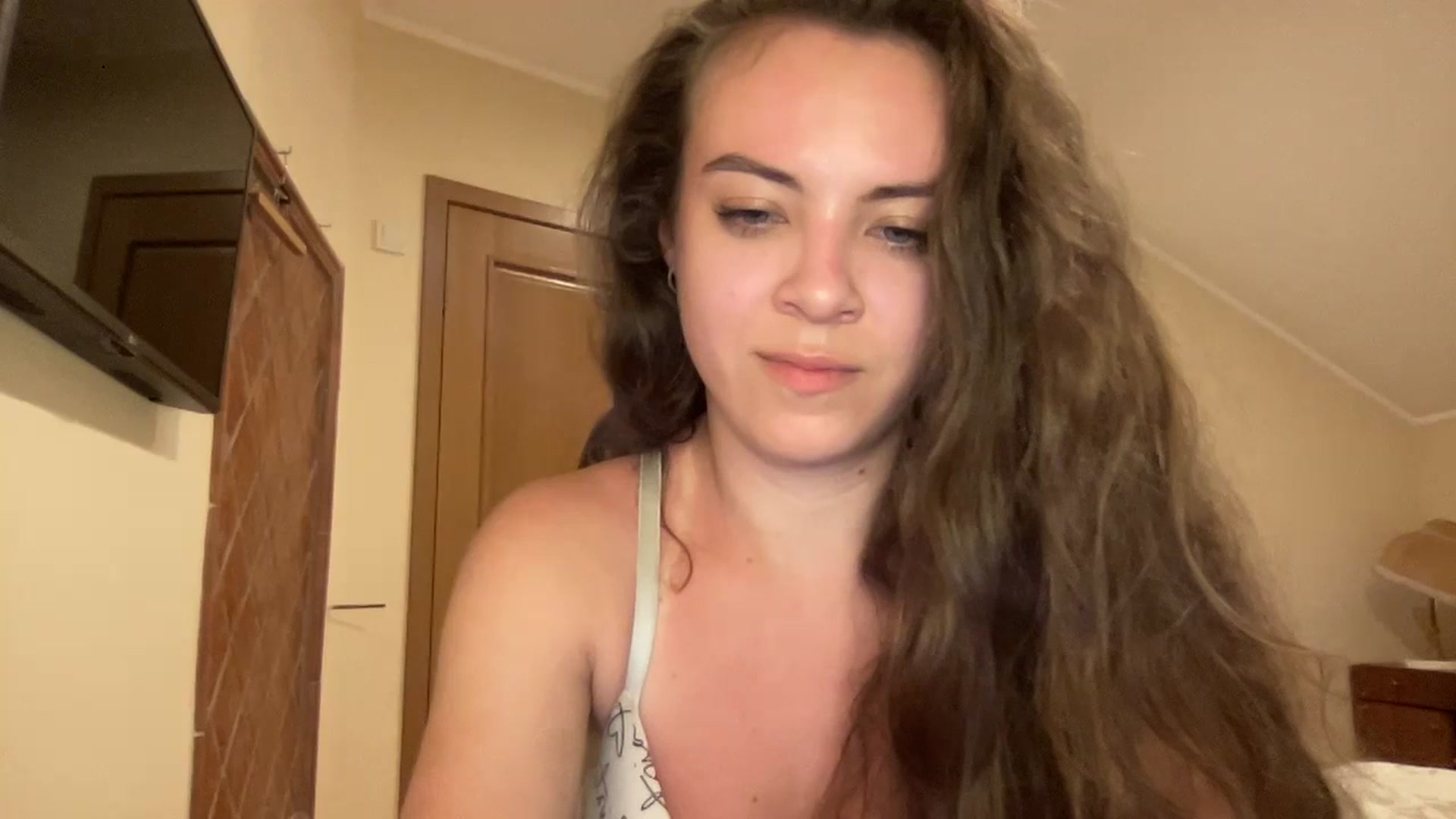 Gallery image thumbnail from MonicaLeCruze's myfreecams stream on, 07/04/2023, 20:16 image 13 of 20