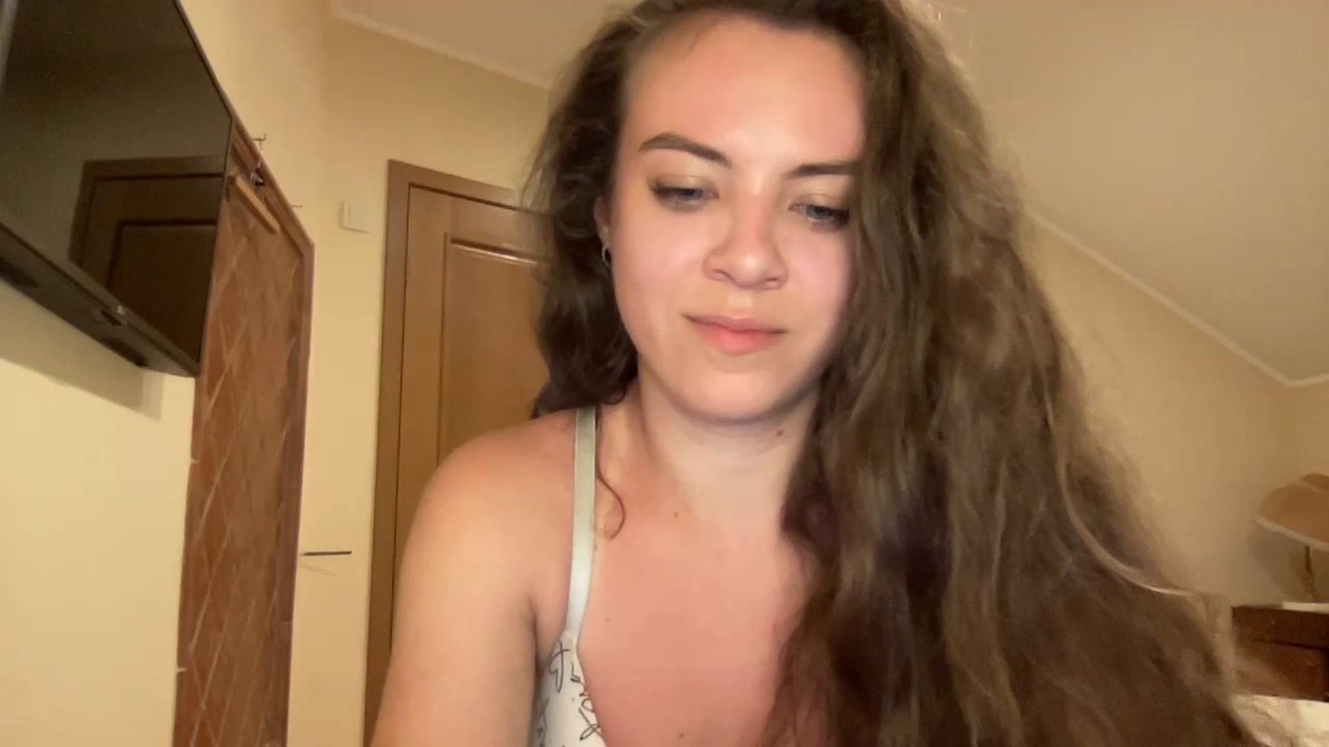 Gallery image thumbnail from MonicaLeCruze's myfreecams stream on, 07/04/2023, 20:16 image 15 of 20