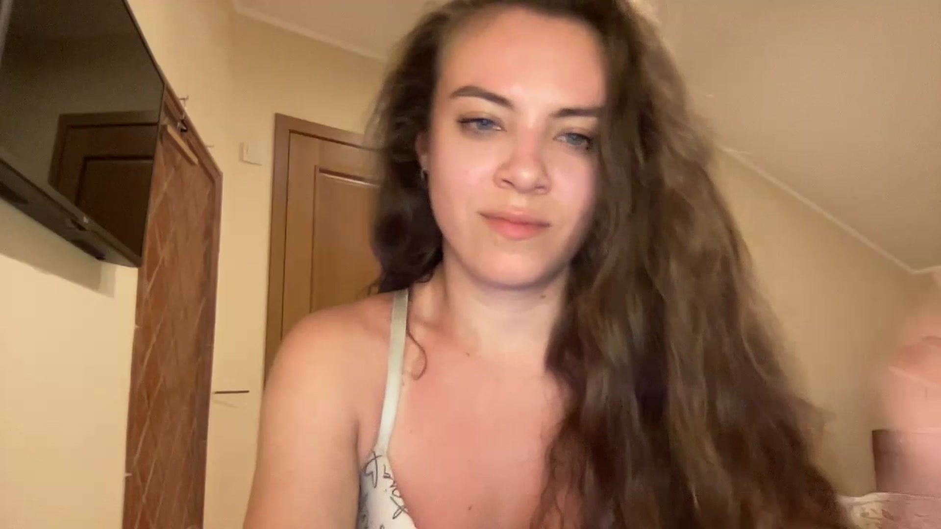 Gallery image thumbnail from MonicaLeCruze's myfreecams stream on, 07/04/2023, 20:16 image 16 of 20