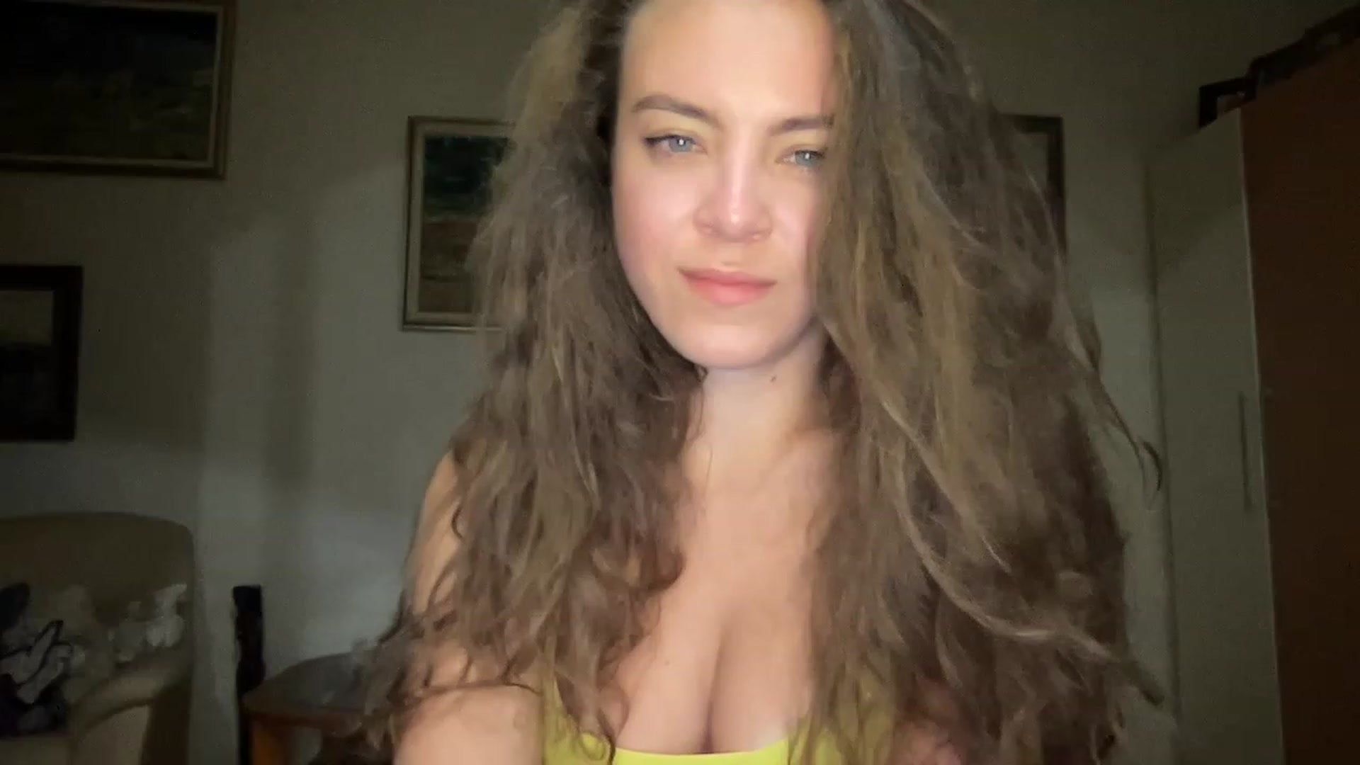 Gallery image thumbnail from MonicaLeCruze's myfreecams stream on, 07/09/2023, 20:59 image 8 of 20