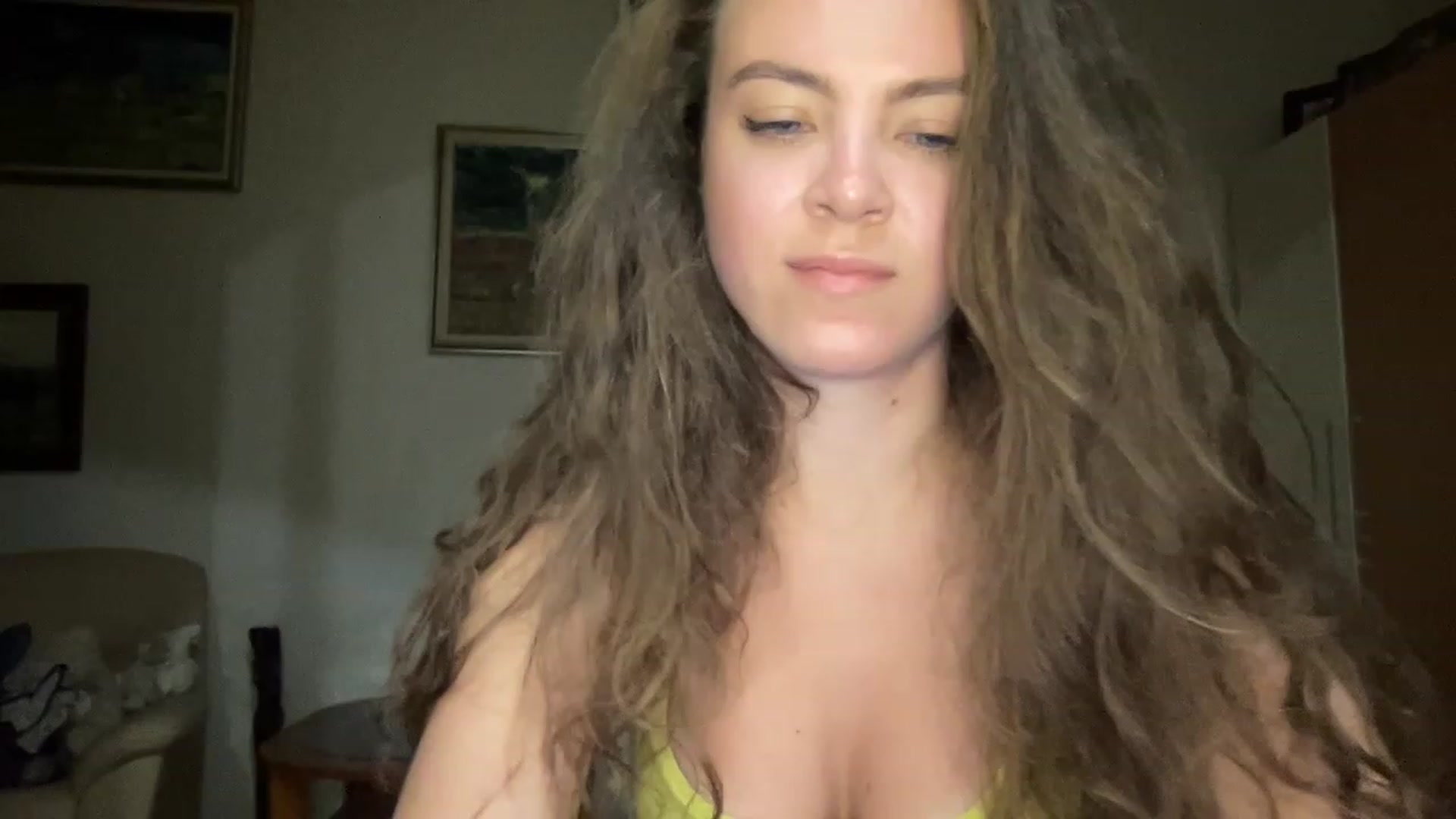 Gallery image thumbnail from MonicaLeCruze's myfreecams stream on, 07/09/2023, 20:59 image 1 of 20