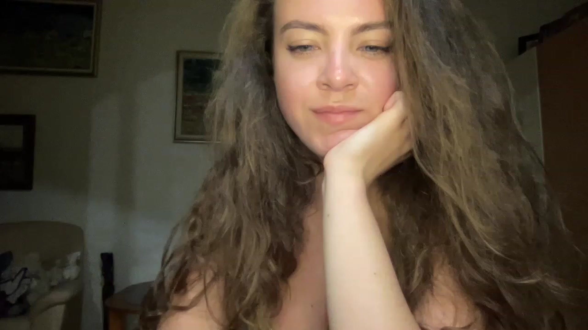 Gallery image thumbnail from MonicaLeCruze's myfreecams stream on, 07/09/2023, 20:59 image 17 of 20