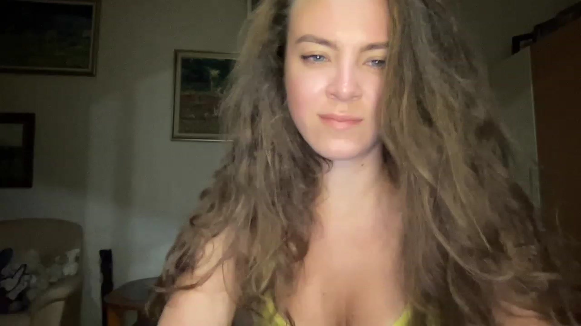 Gallery image thumbnail from MonicaLeCruze's myfreecams stream on, 07/09/2023, 20:59 image 3 of 20