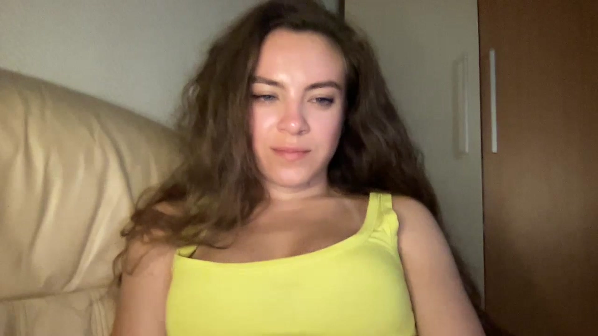 Gallery image thumbnail from MonicaLeCruze's myfreecams stream on, 07/10/2023, 24:37 image 2 of 20