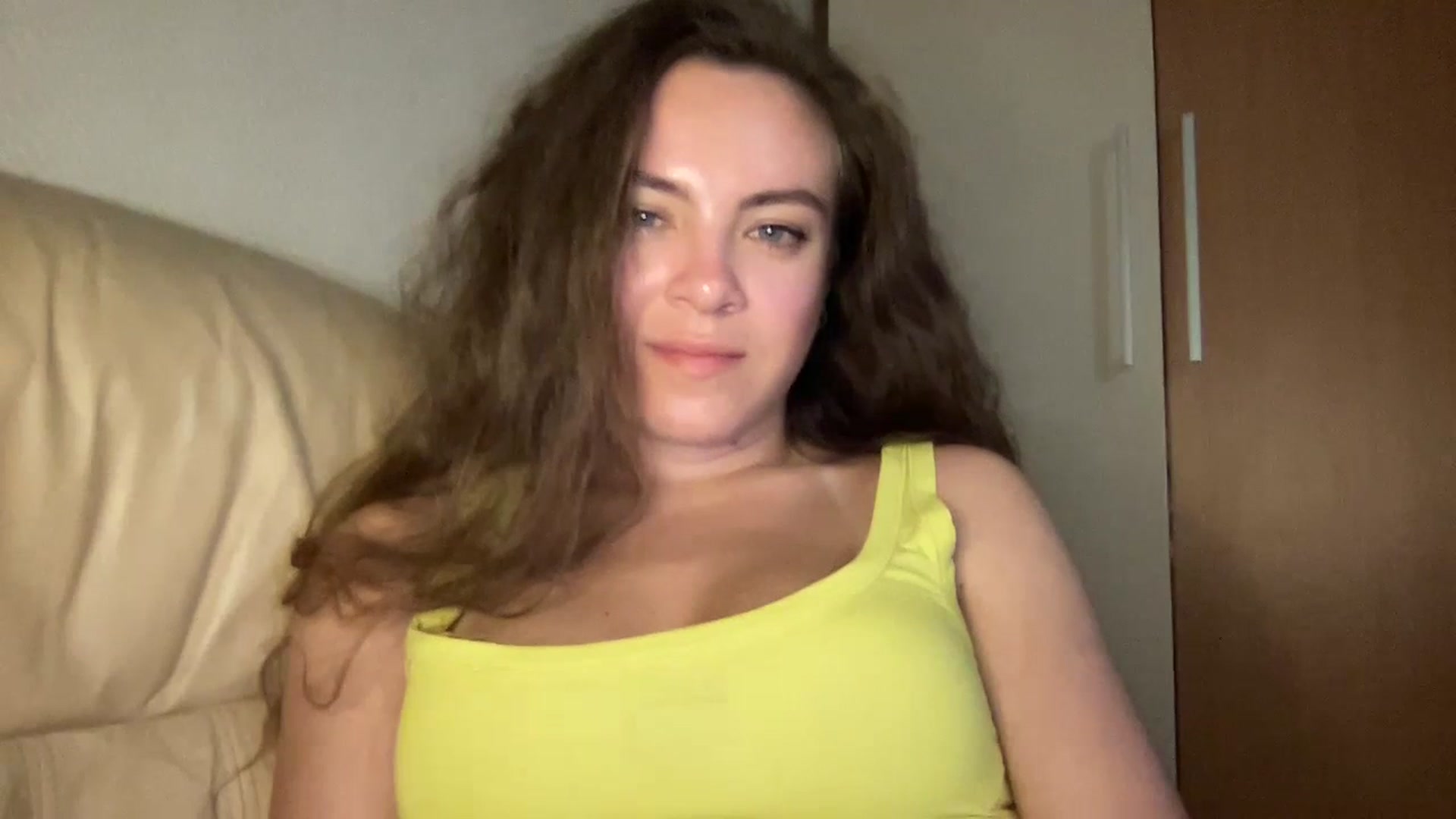 Gallery image thumbnail from MonicaLeCruze's myfreecams stream on, 07/10/2023, 24:37 image 11 of 20