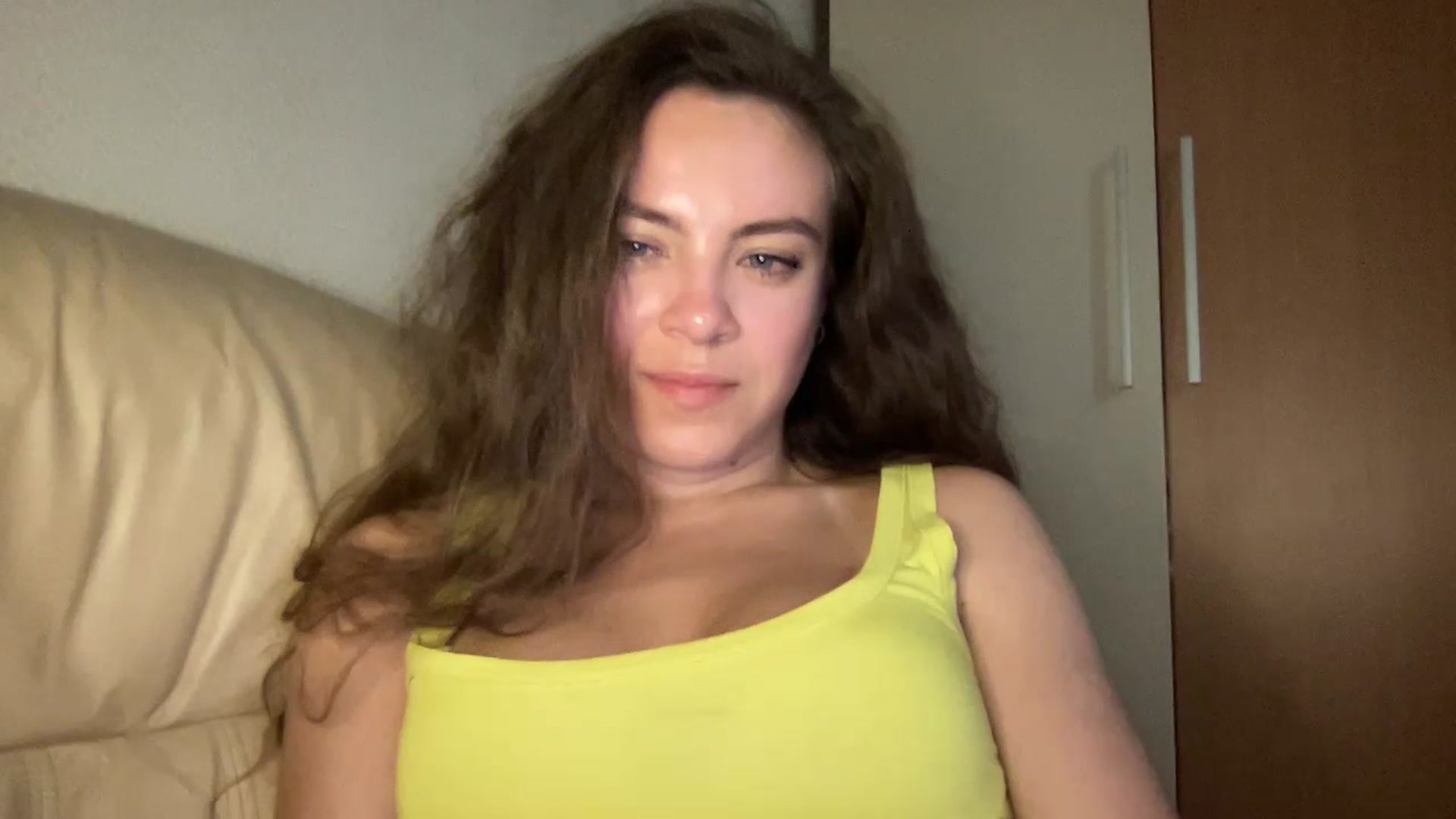 Gallery image thumbnail from MonicaLeCruze's myfreecams stream on, 07/10/2023, 24:37 image 9 of 20