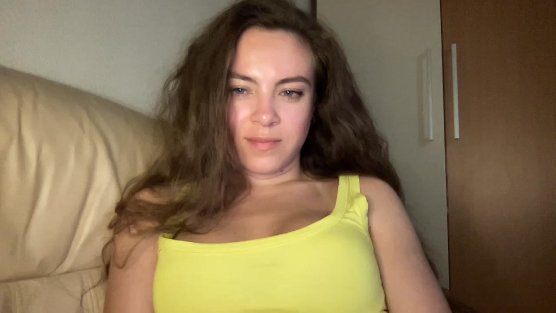 Gallery image thumbnail from MonicaLeCruze's myfreecams stream on, 07/10/2023, 24:37 image 5 of 20