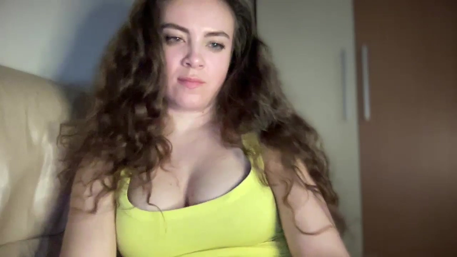 Gallery image thumbnail from MonicaLeCruze's myfreecams stream on, 04/25/2024, 22:11 image 15 of 20