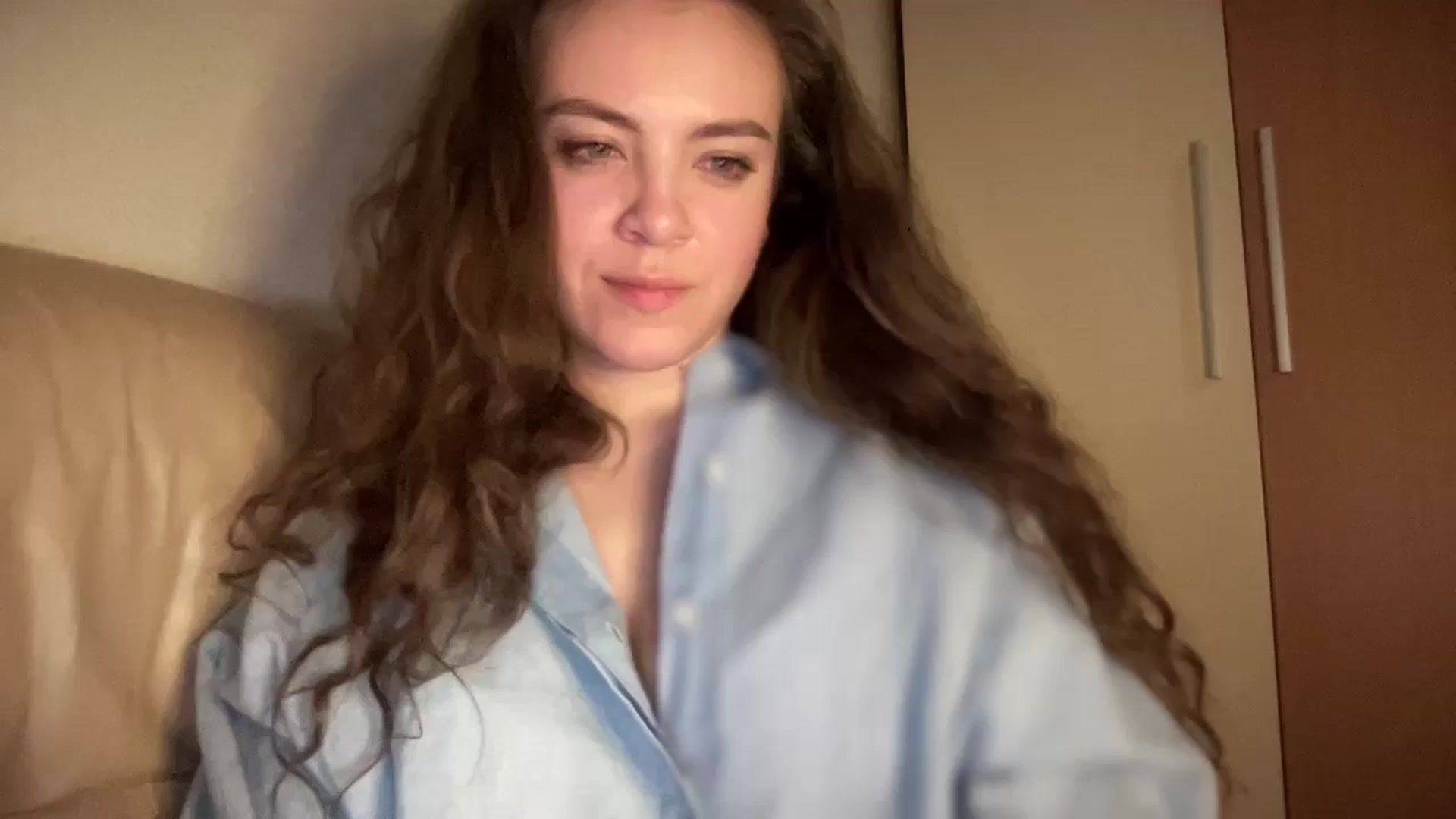 Gallery image thumbnail from MonicaLeCruze's myfreecams stream on, 05/09/2024, 20:36 image 16 of 20
