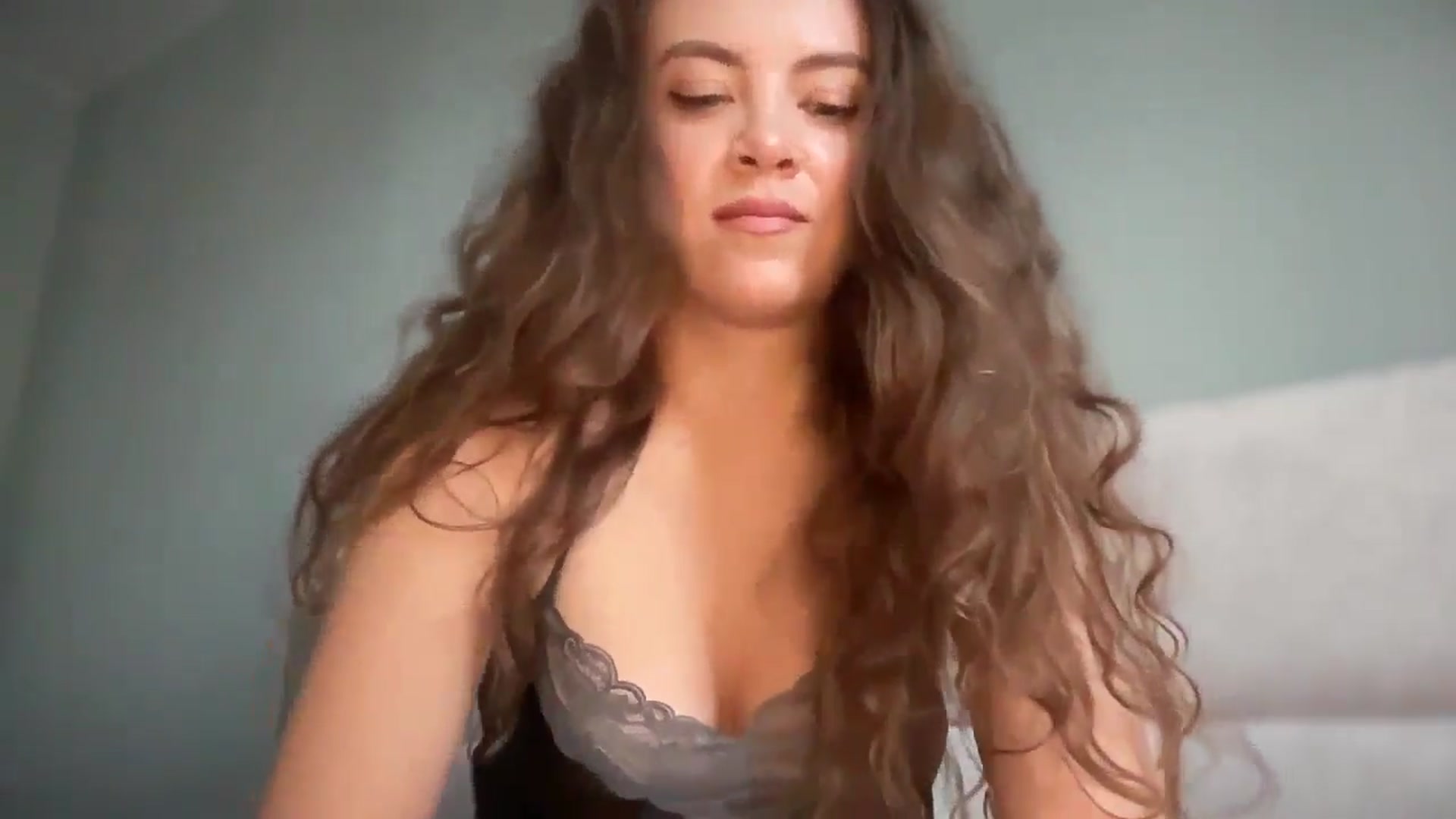 Gallery image thumbnail from MonicaLeCruze's myfreecams stream on, 06/11/2024, 09:11 image 10 of 20