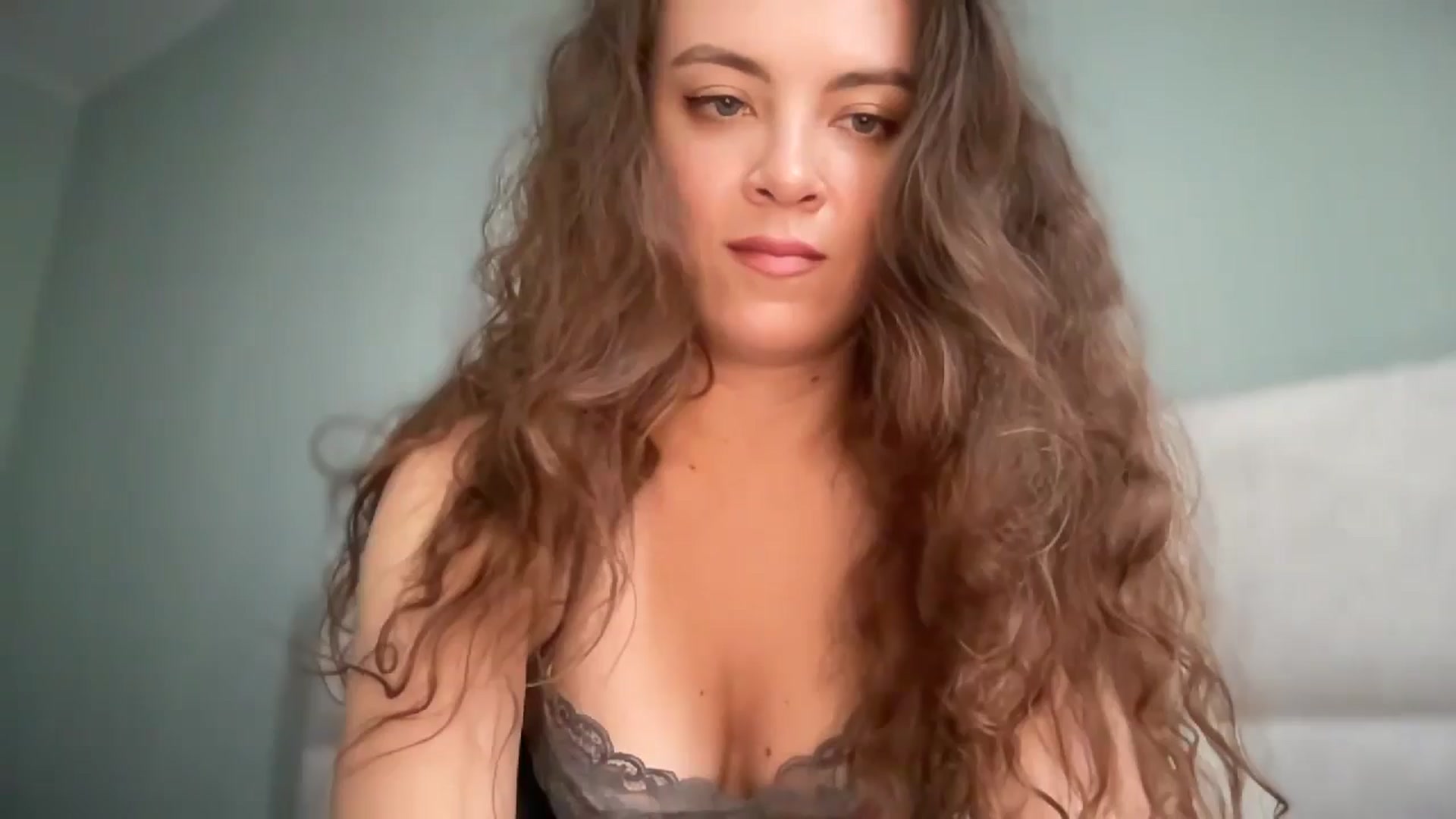 Gallery image thumbnail from MonicaLeCruze's myfreecams stream on, 06/11/2024, 09:11 image 3 of 20