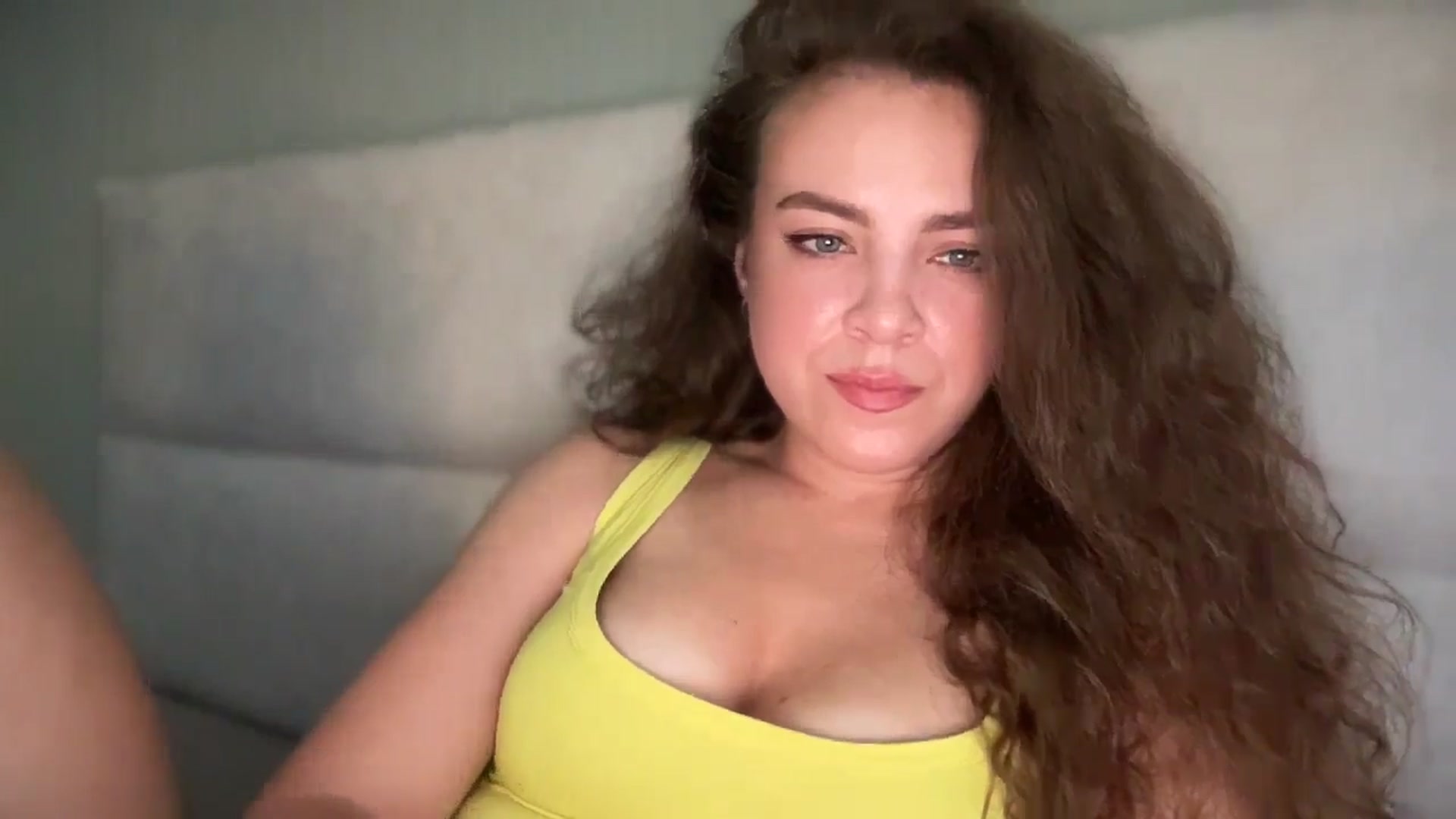 Gallery image thumbnail from MonicaLeCruze's myfreecams stream on, 06/16/2024, 14:14 image 4 of 20