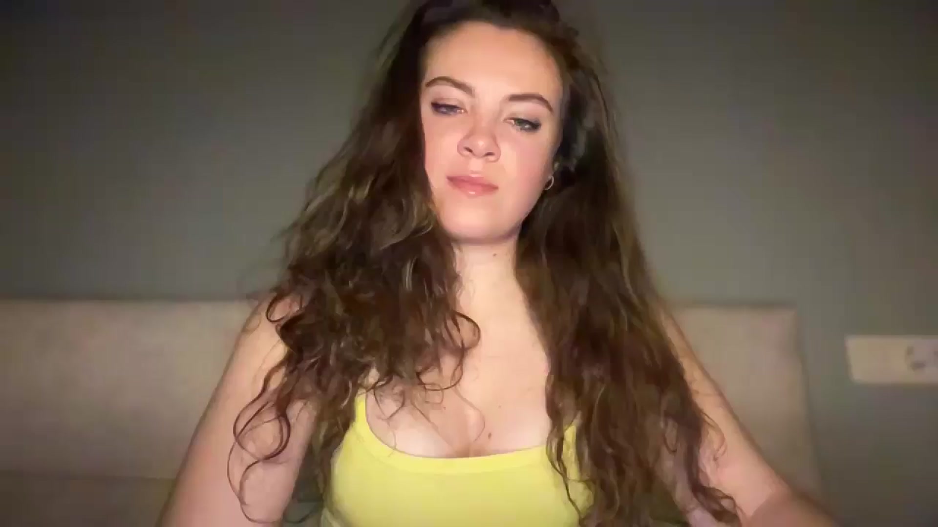 Gallery image thumbnail from MonicaLeCruze's myfreecams stream on, 12/15/2024, 15:57 image 10 of 20