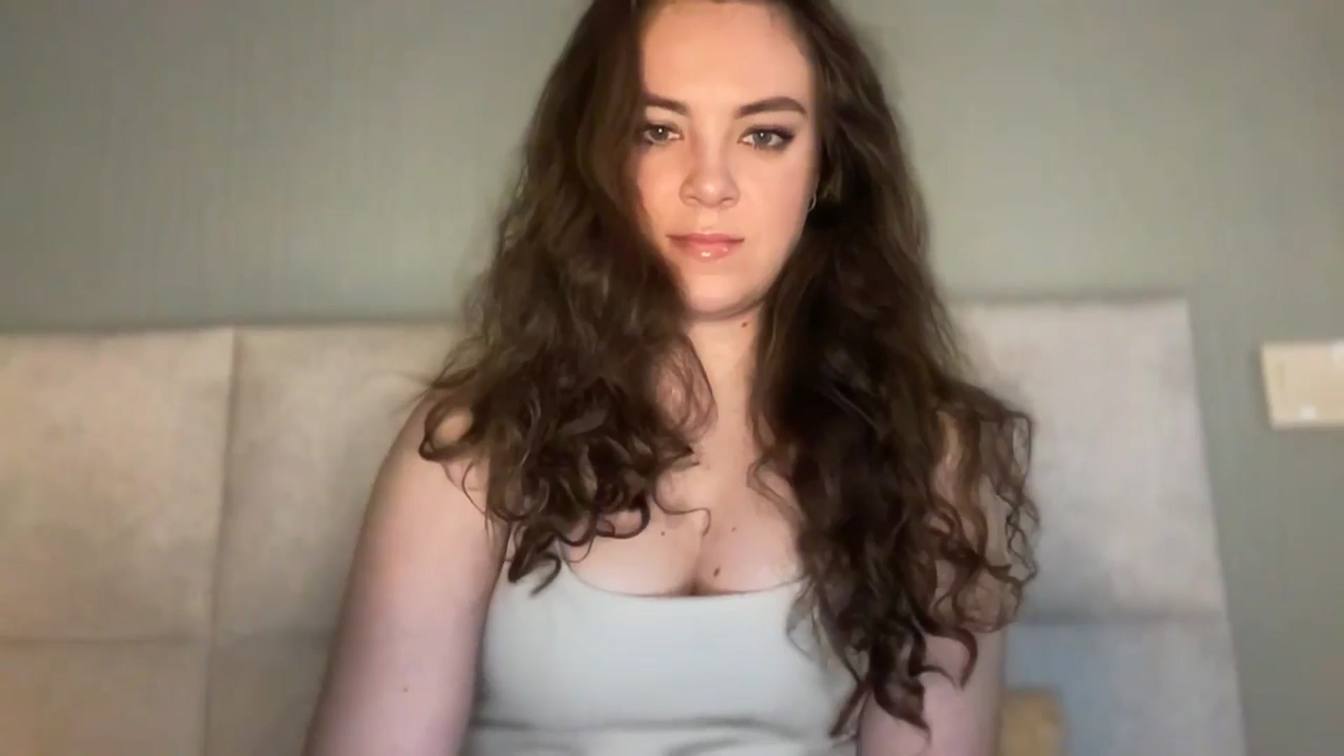 Gallery image thumbnail from MonicaLeCruze's myfreecams stream on, 03/31/2025, 13:03 image 8 of 20