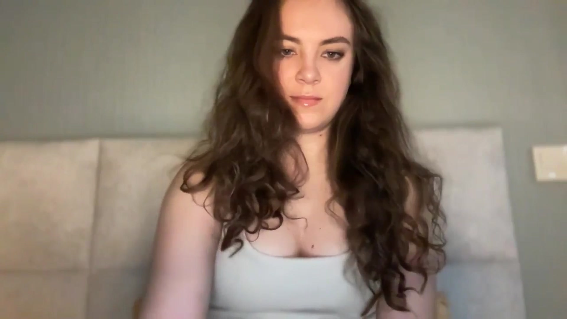 Gallery image thumbnail from MonicaLeCruze's myfreecams stream on, 03/31/2025, 13:03 image 7 of 20