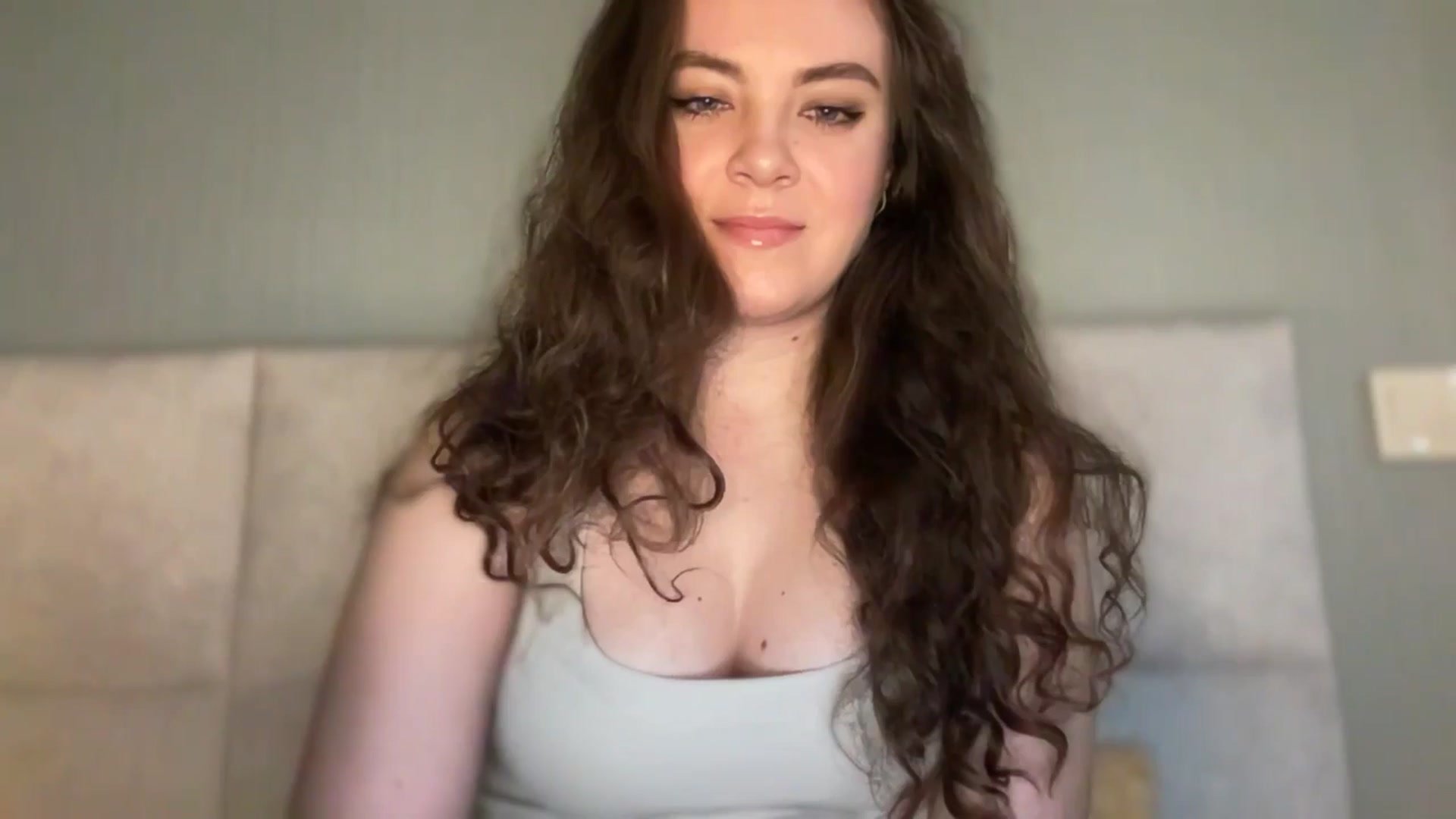 Gallery image thumbnail from MonicaLeCruze's myfreecams stream on, 03/31/2025, 13:03 image 12 of 20